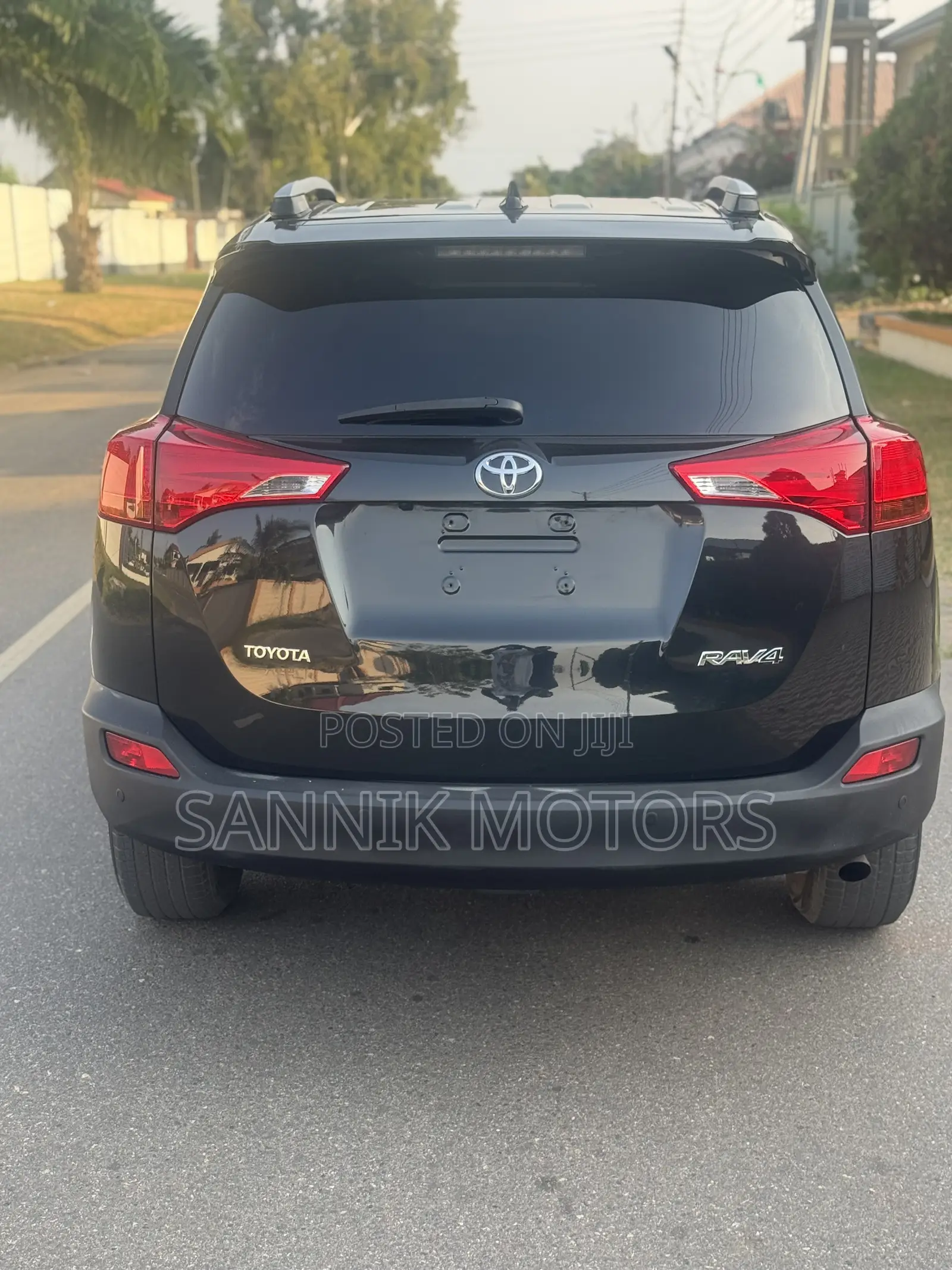 Toyota RAV4 Limited AWD (2.5L 4cyl 6A) 2016 Black