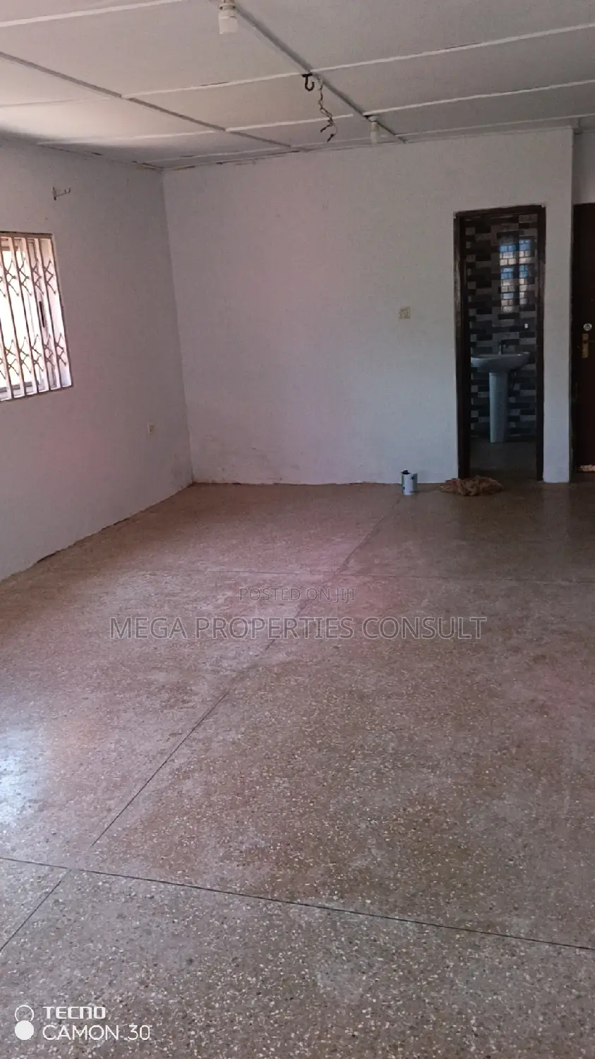 5bdrm House in Lapaz for rent