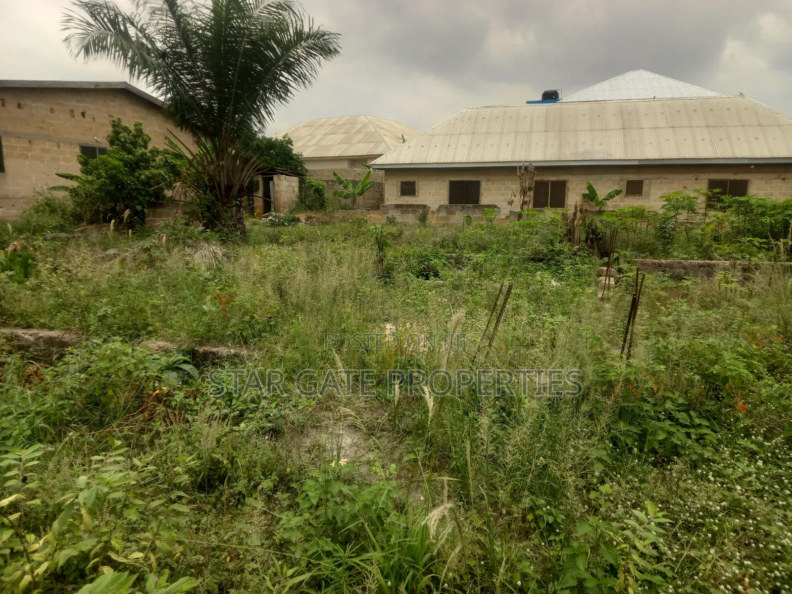 Plot for Sale at Kenyasi Bosore ( 100*90) Feet Square