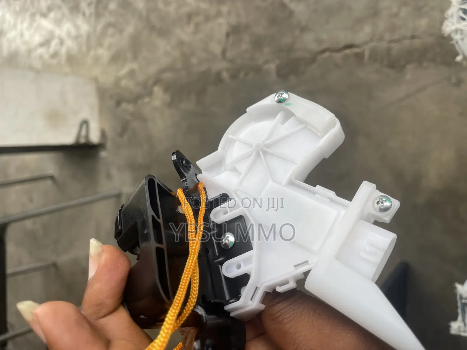 Land Cruiser Boot Lock