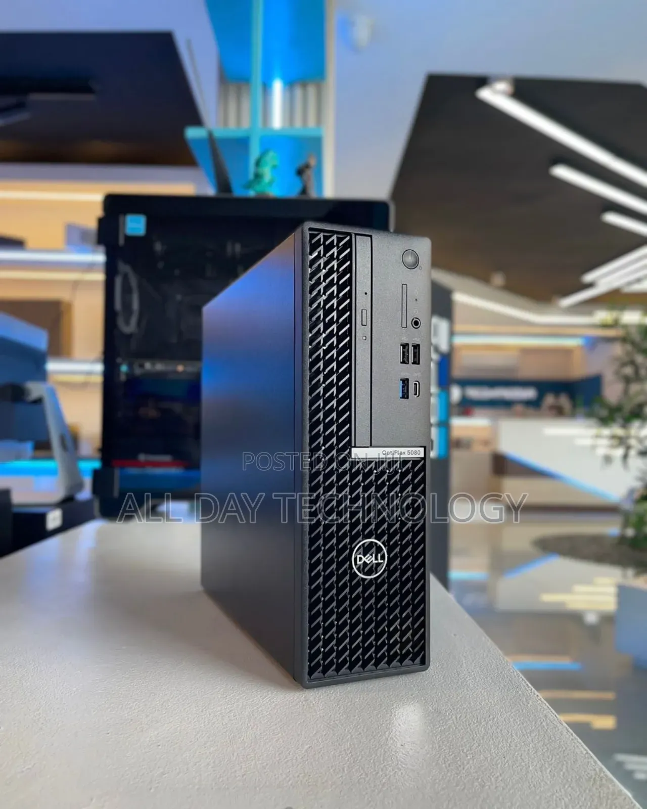 Desktop Computer Dell Optiplex 7090 16GB Intel Core i5 SSD 256GB