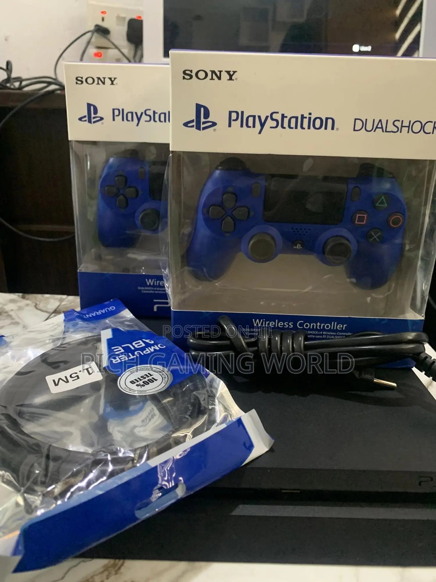 German Used Ps4 Slim 500 Gb With Over 10 Latest Games( Jailbreak)
