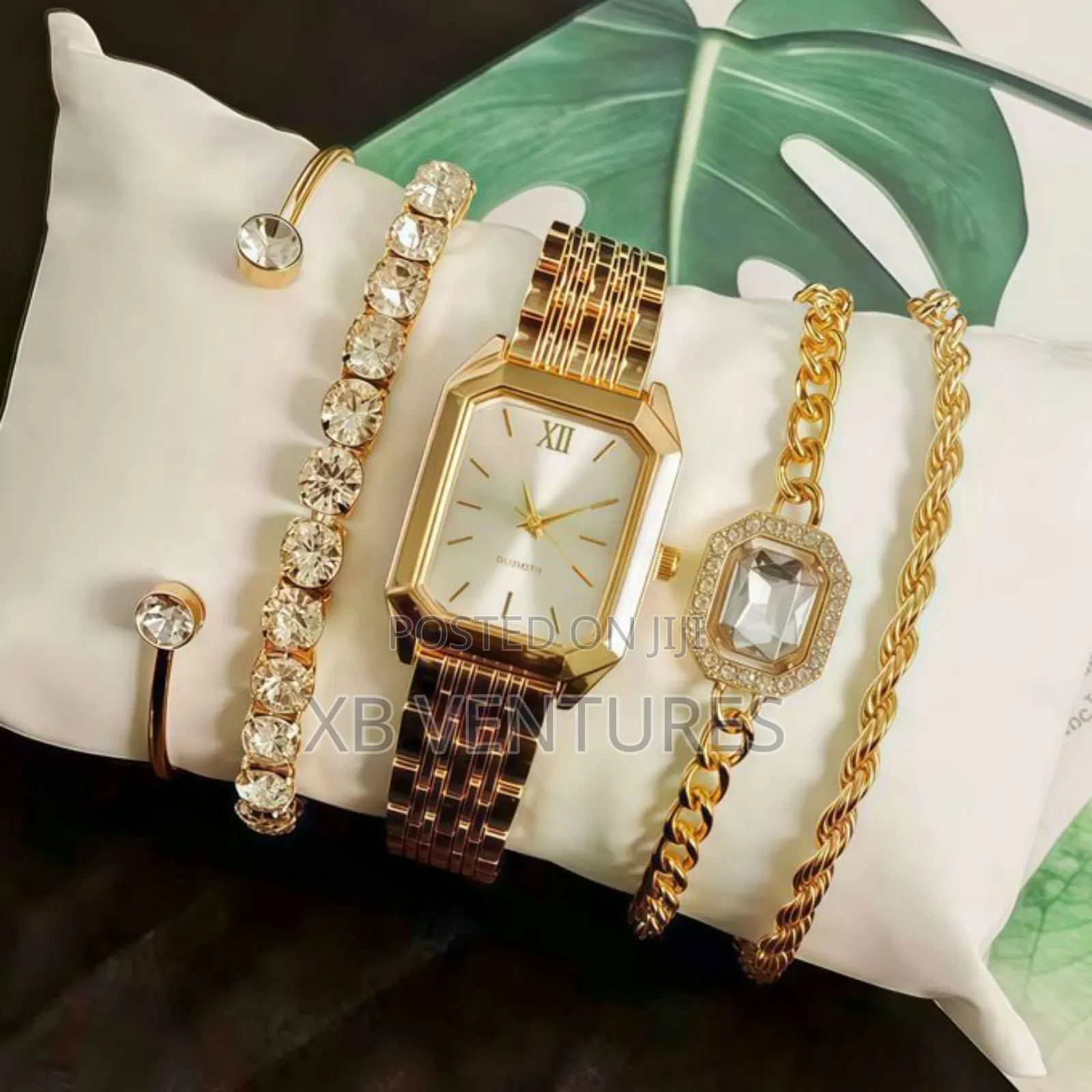Fashionable Bracelet Watch Square Quartz Timepiece Five-Piece Set
