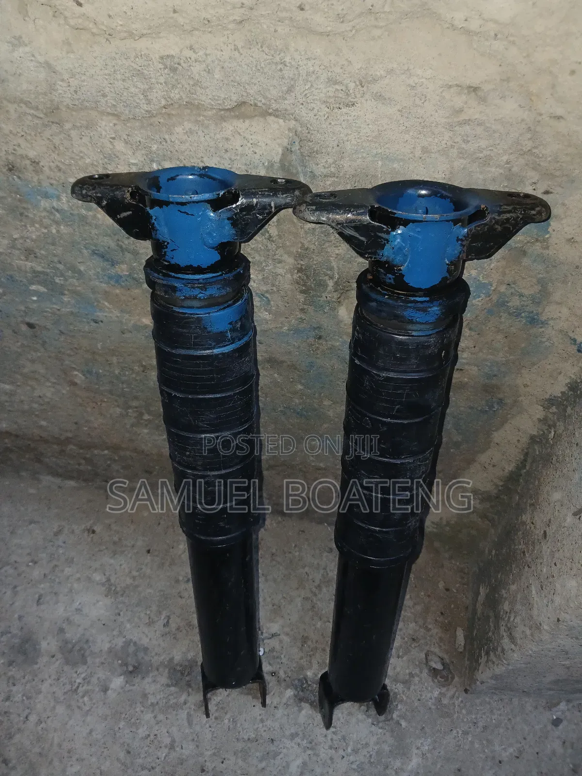 Dodge Ram 2012 to 2017 Back Shocks