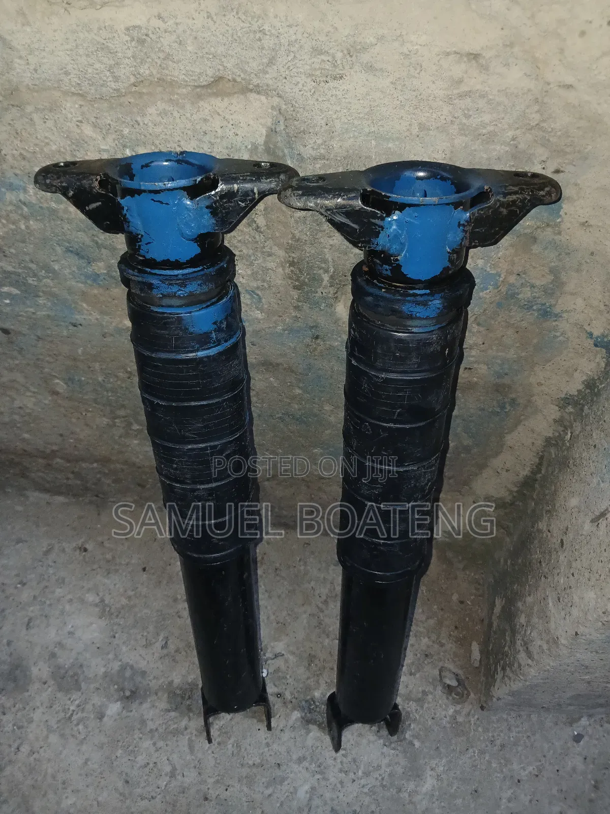 Dodge Ram 2012 to 2017 Back Shocks