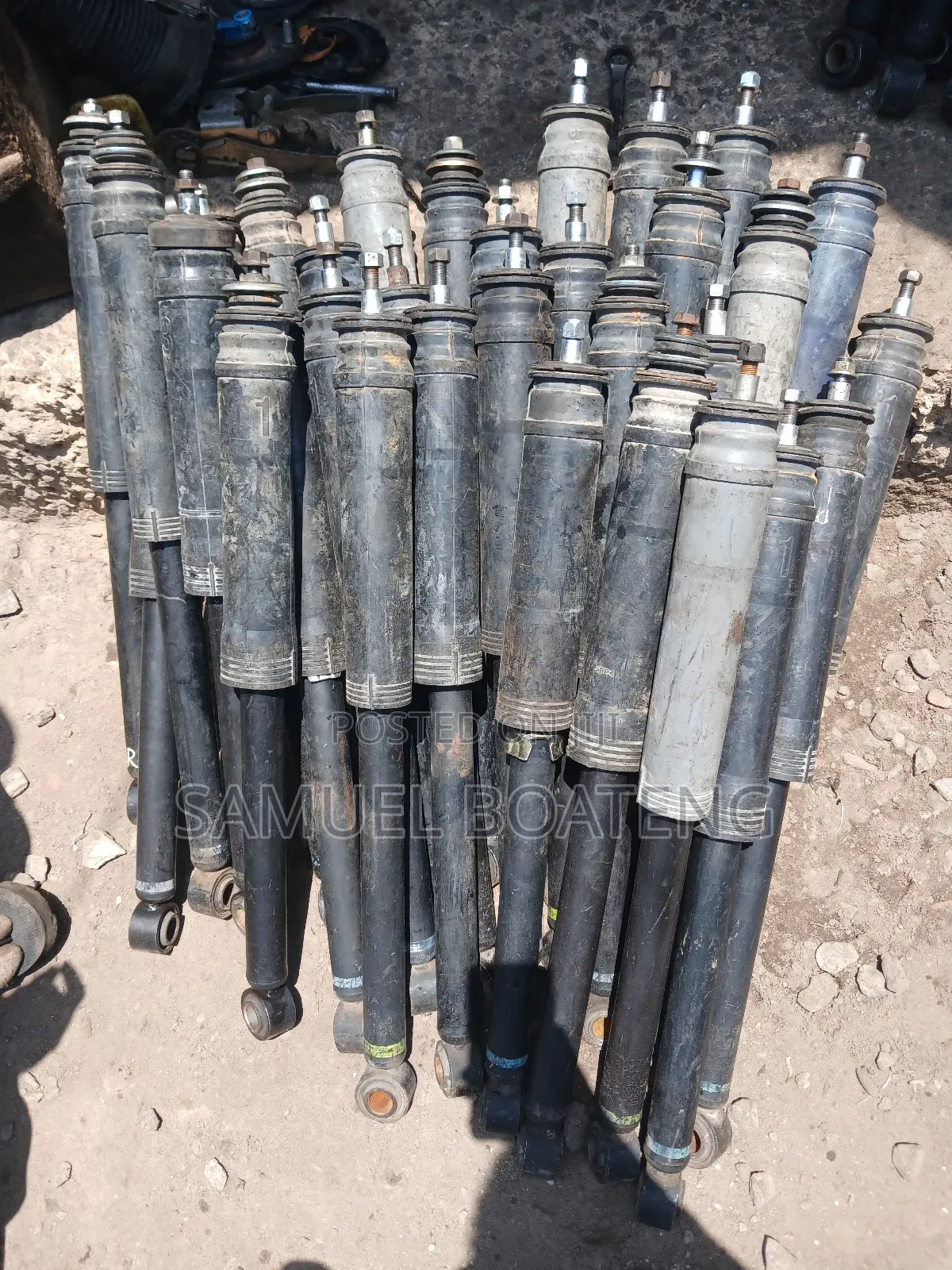 Toyota Voxy Back Shocks Is Available Here