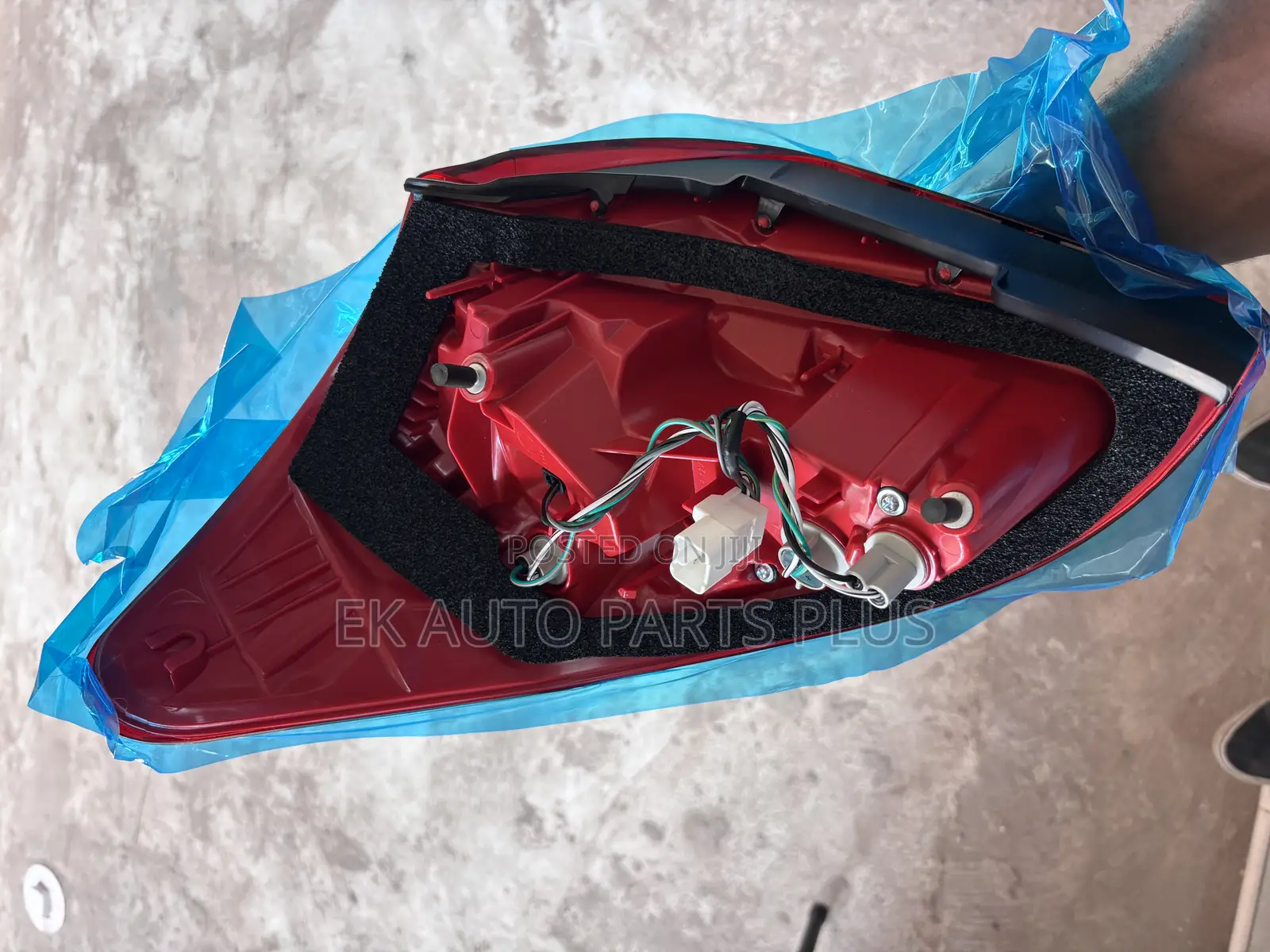 Toyota Rav4 2010, 2011, 2012 Taillights