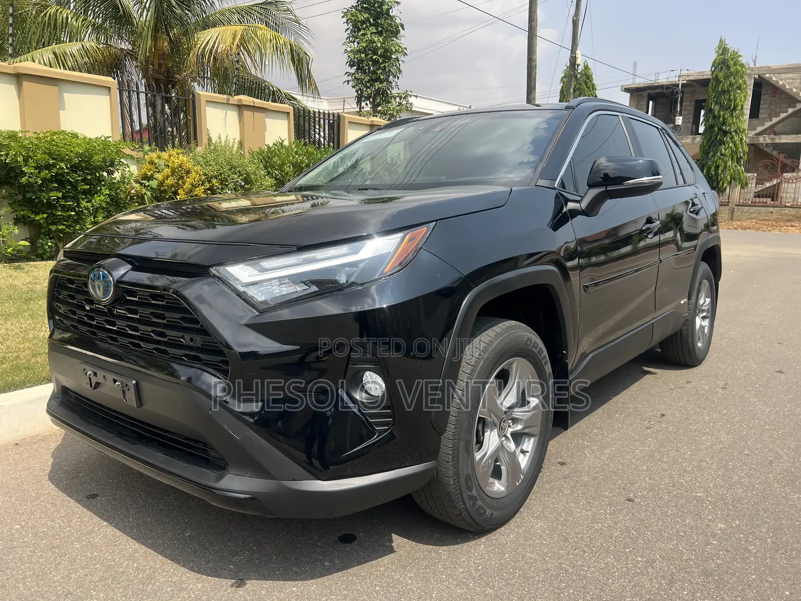 Toyota RAV4 XLE 2022 Black