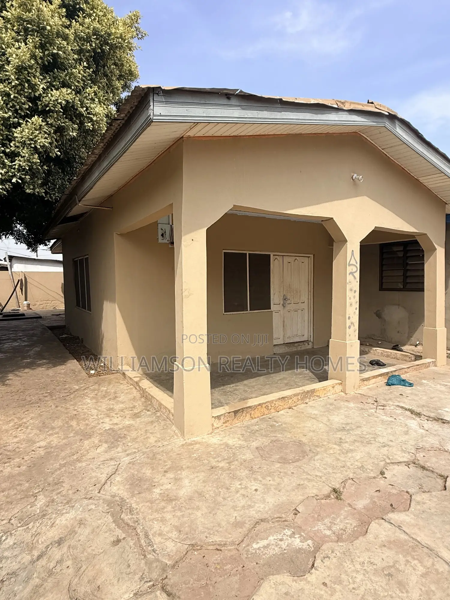 1bdrm Apartment in Hfc Estate Area, Spintex for rent