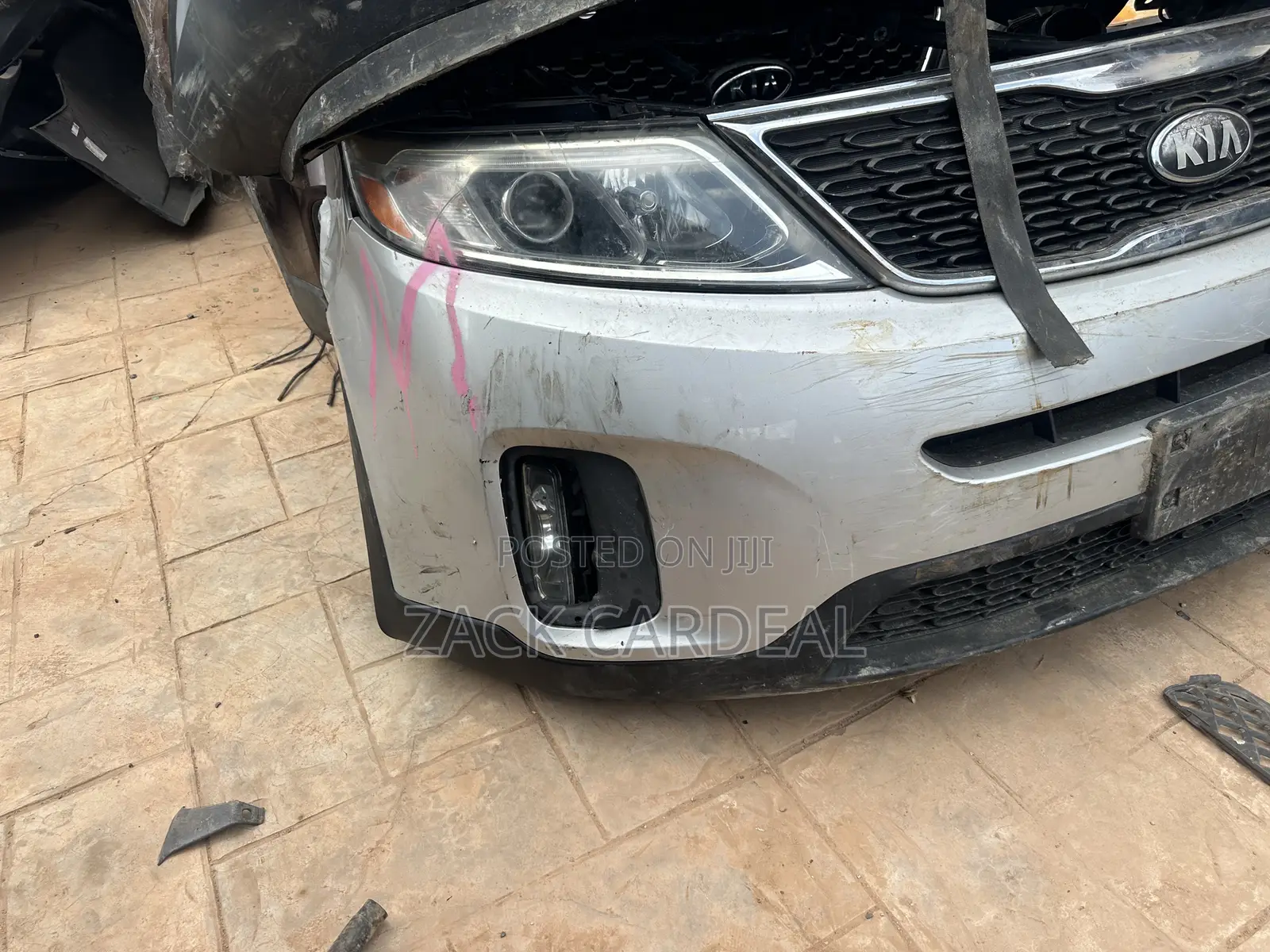 Kia Sorento 2015 Front Cut Available