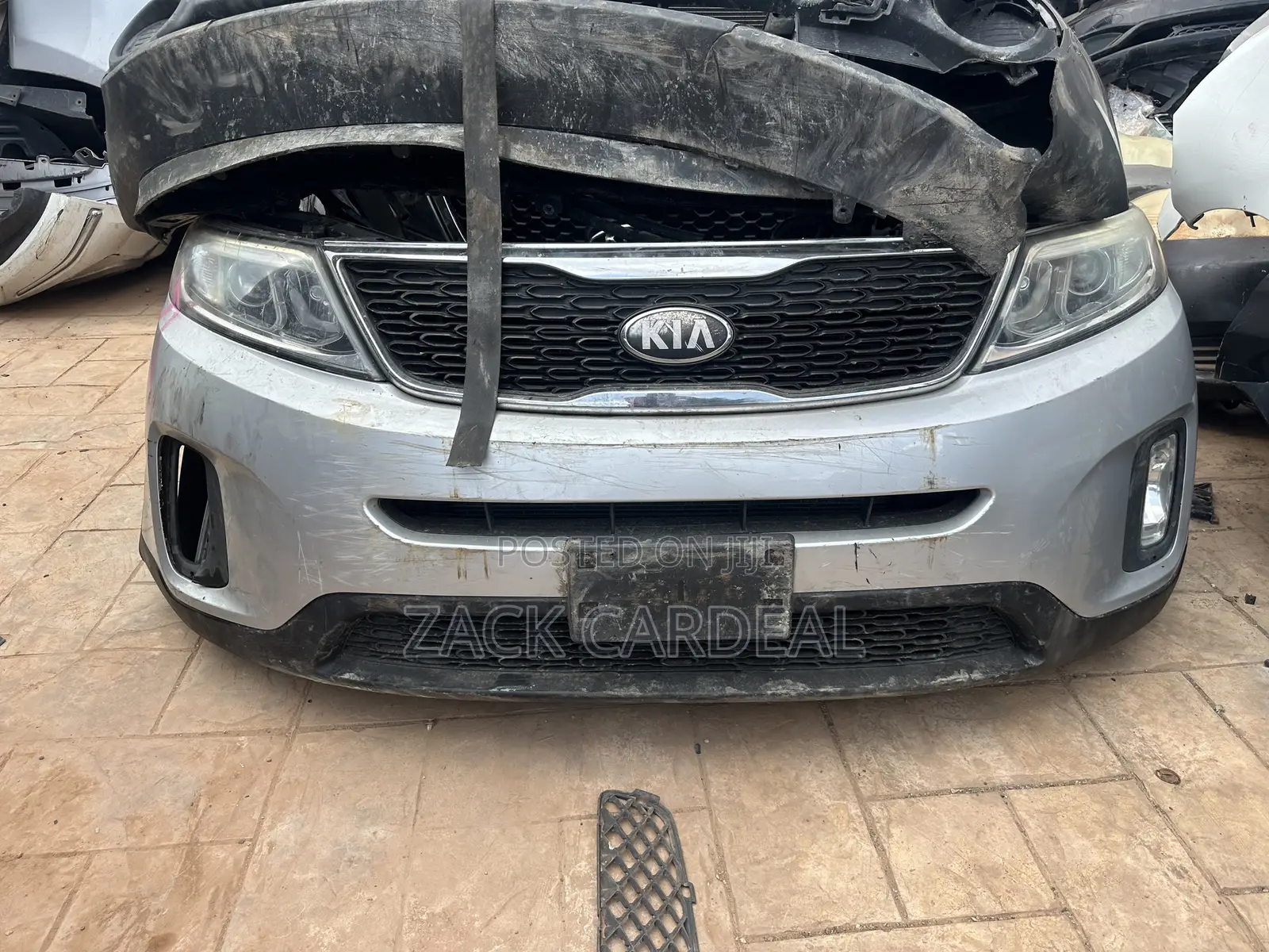 Kia Sorento 2015 Front Cut Available