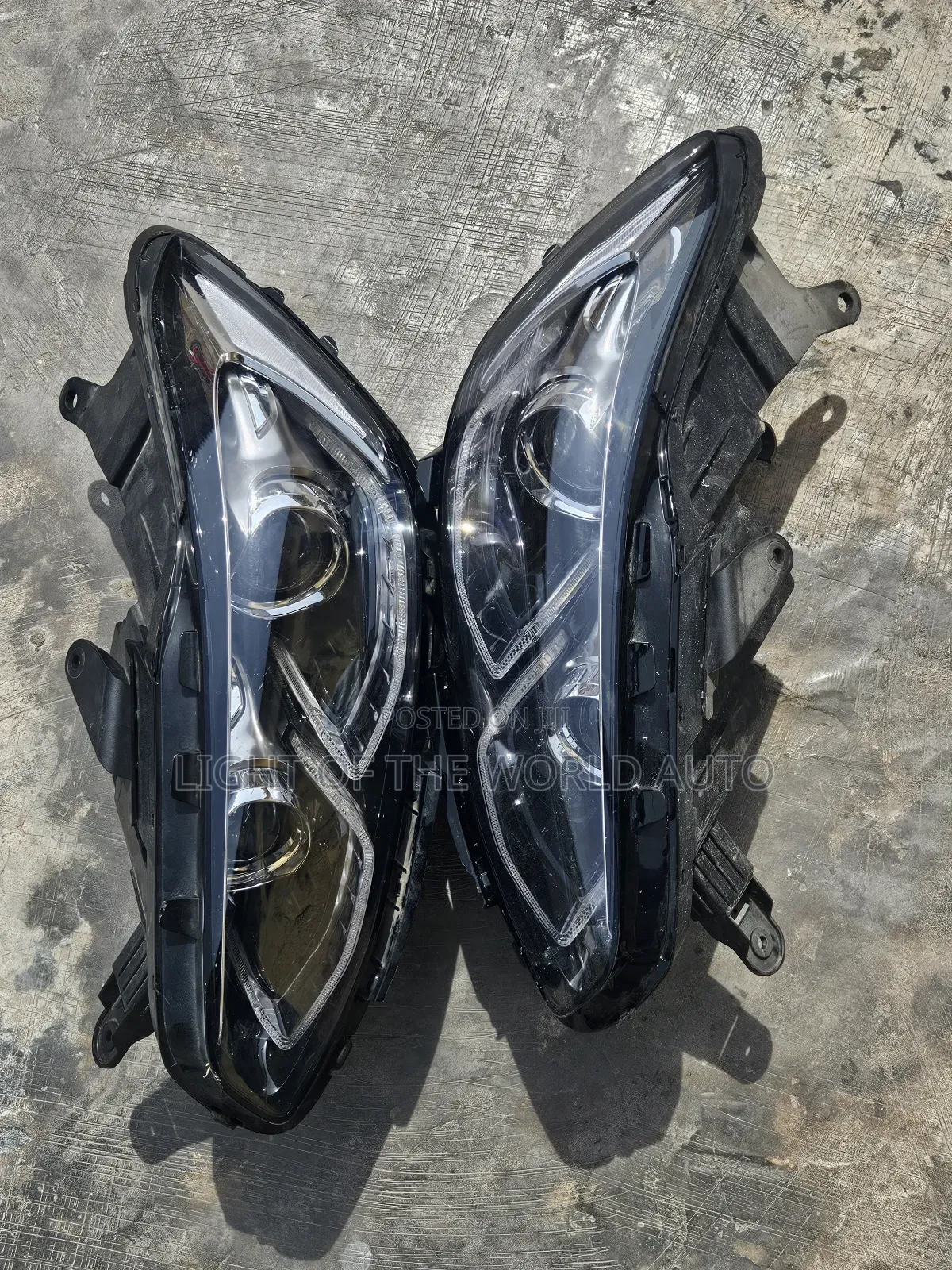 Hyundai Azera 2018 Headlight