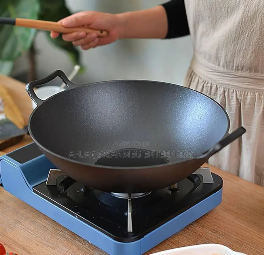Cast Iron Wok Pan With Wooden Lid 36cm
