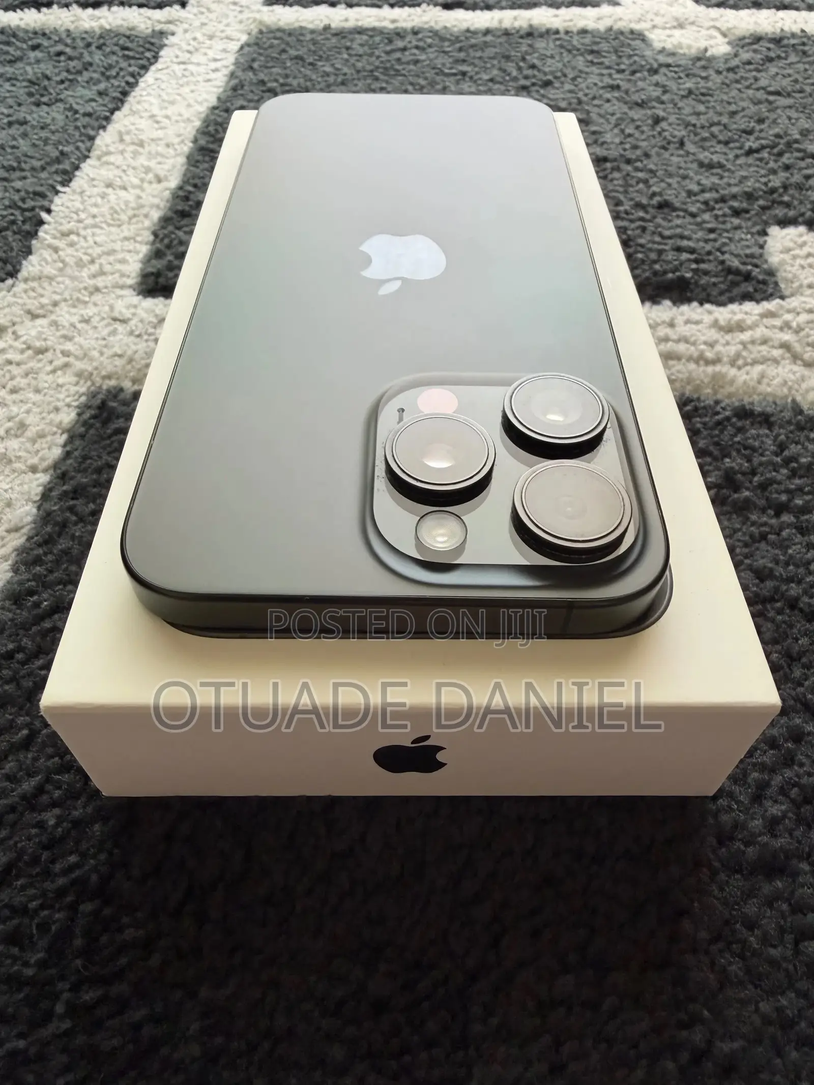 Apple iPhone 15 Pro Max 256 GB Gray