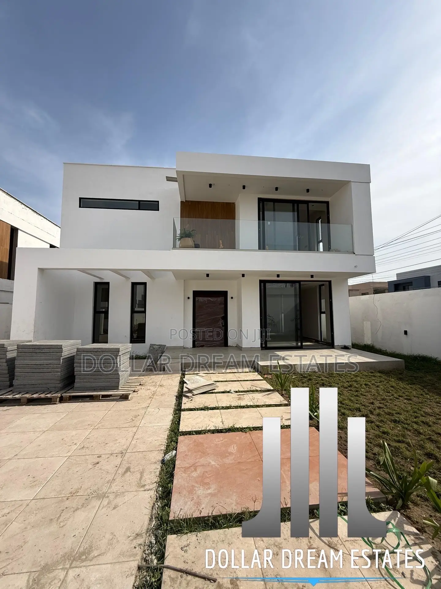 4bdrm House in Airport Residential Area for sale