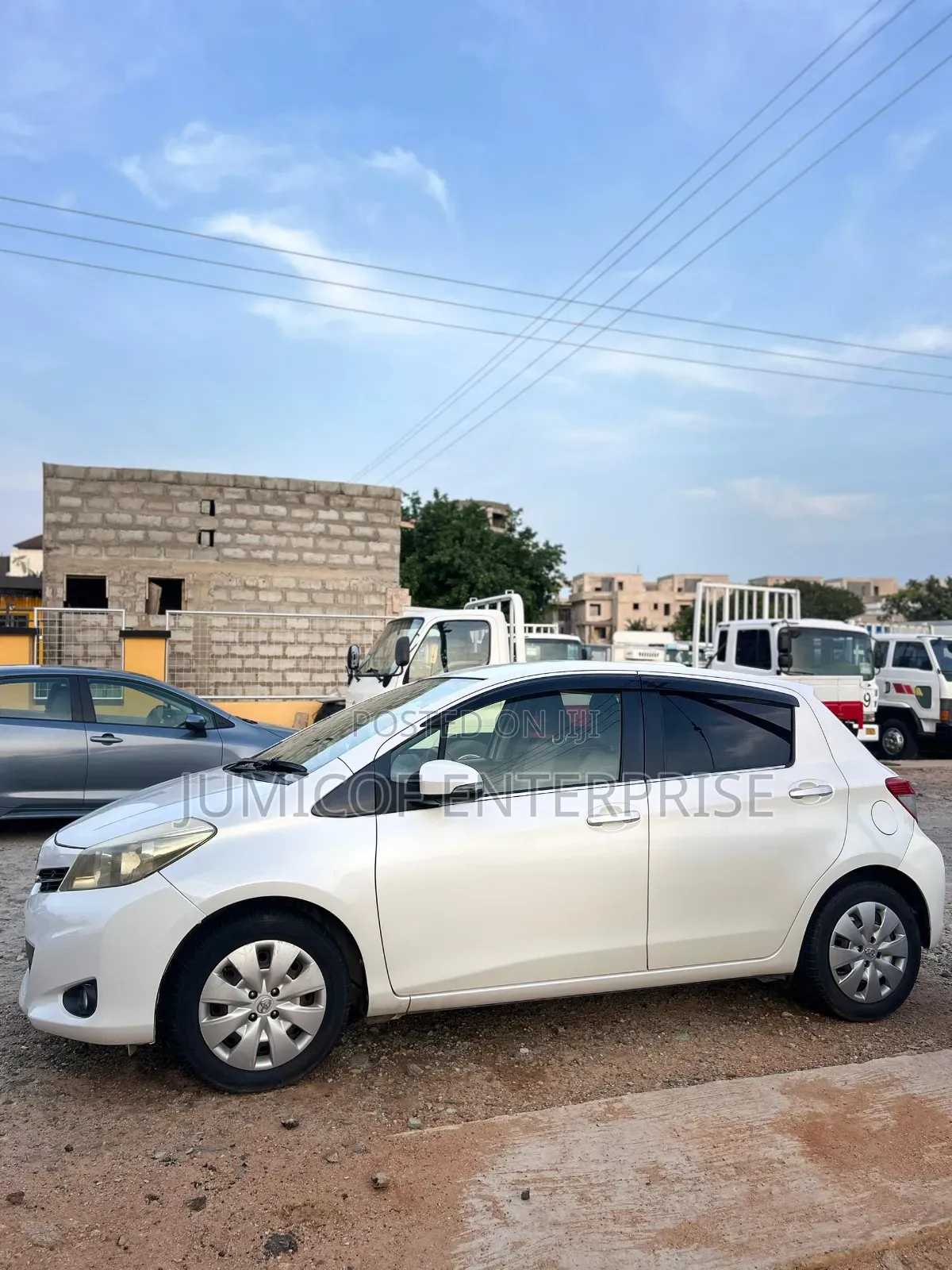 Toyota Vitz 2012 White