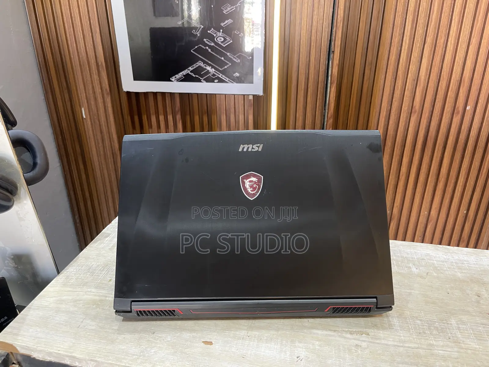 Laptop MSI GF62 8RD 8GB Intel Core i5 HDD+SSD 512GB