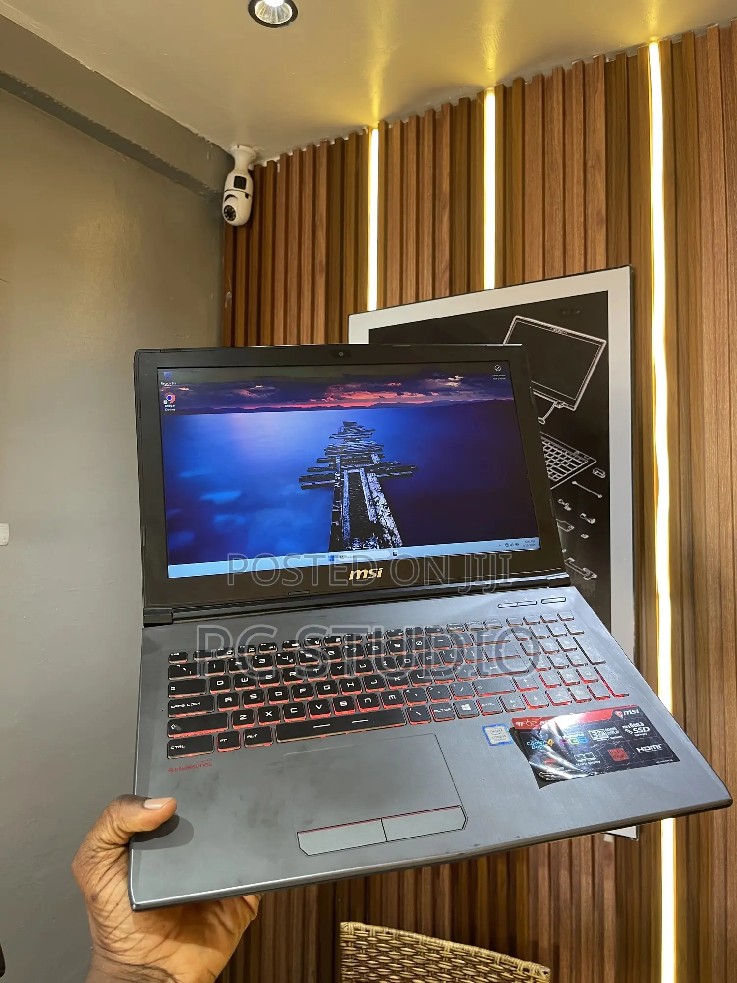 Laptop MSI GF62 8RD 8GB Intel Core i5 HDD+SSD 512GB