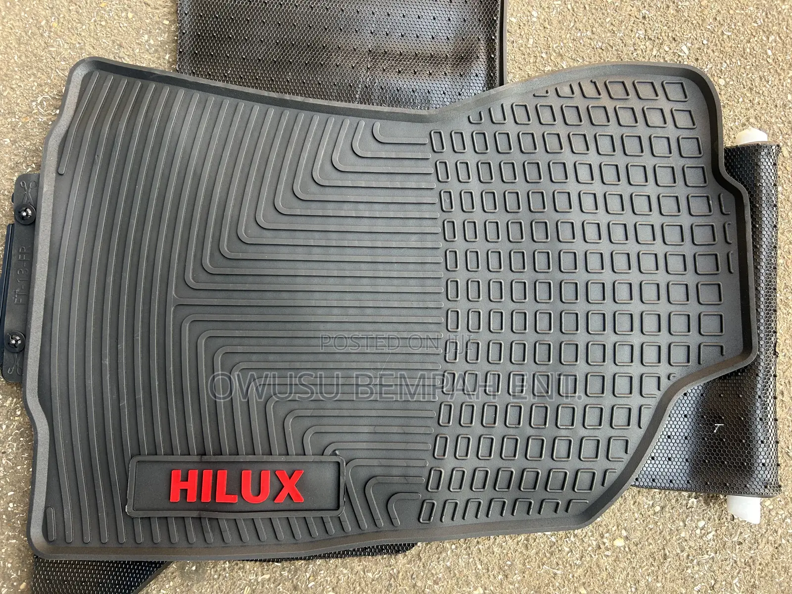 Toyota Hilux Floor Mats