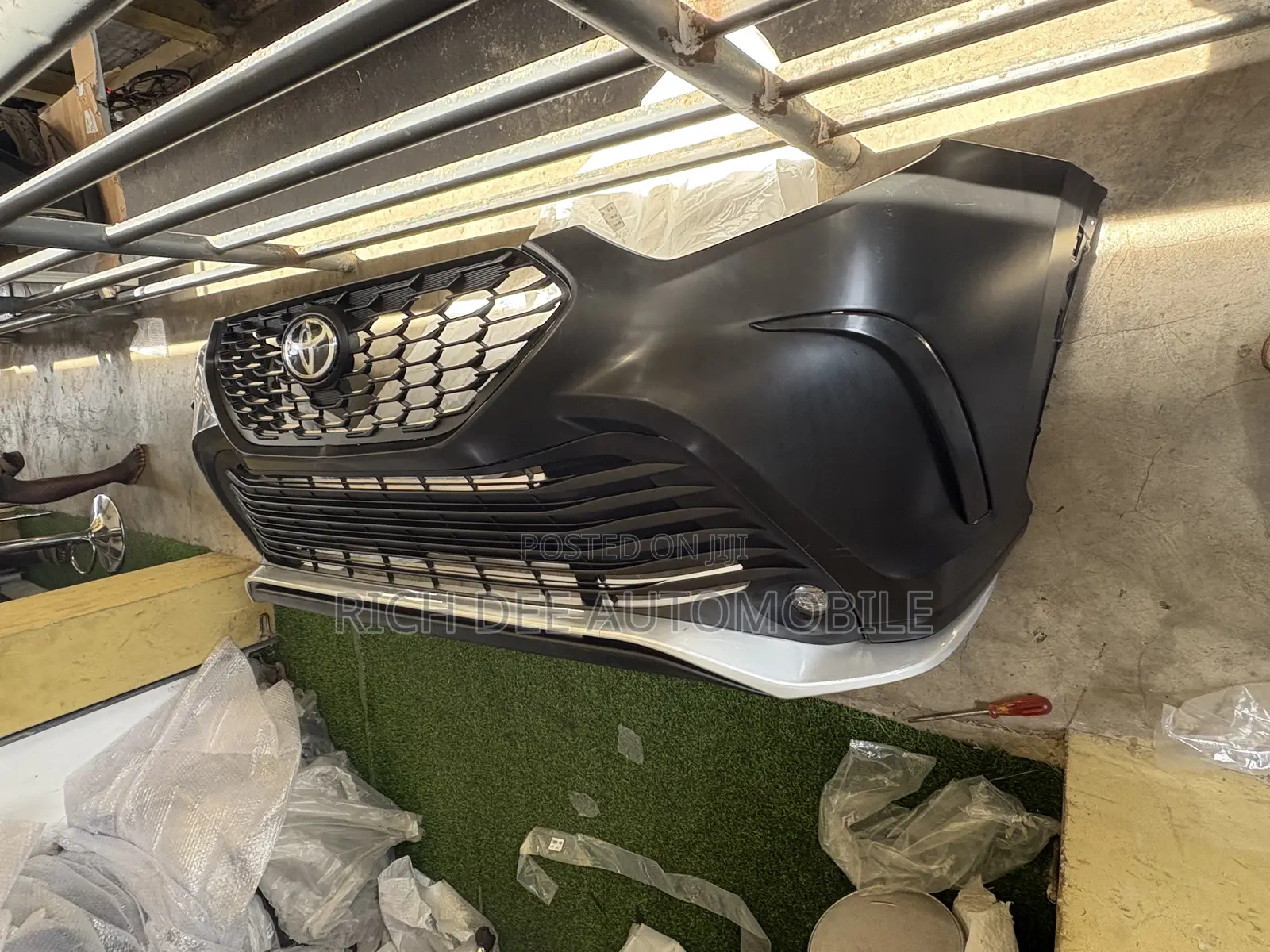 Highlander 2021 24 Front Bumper Complete