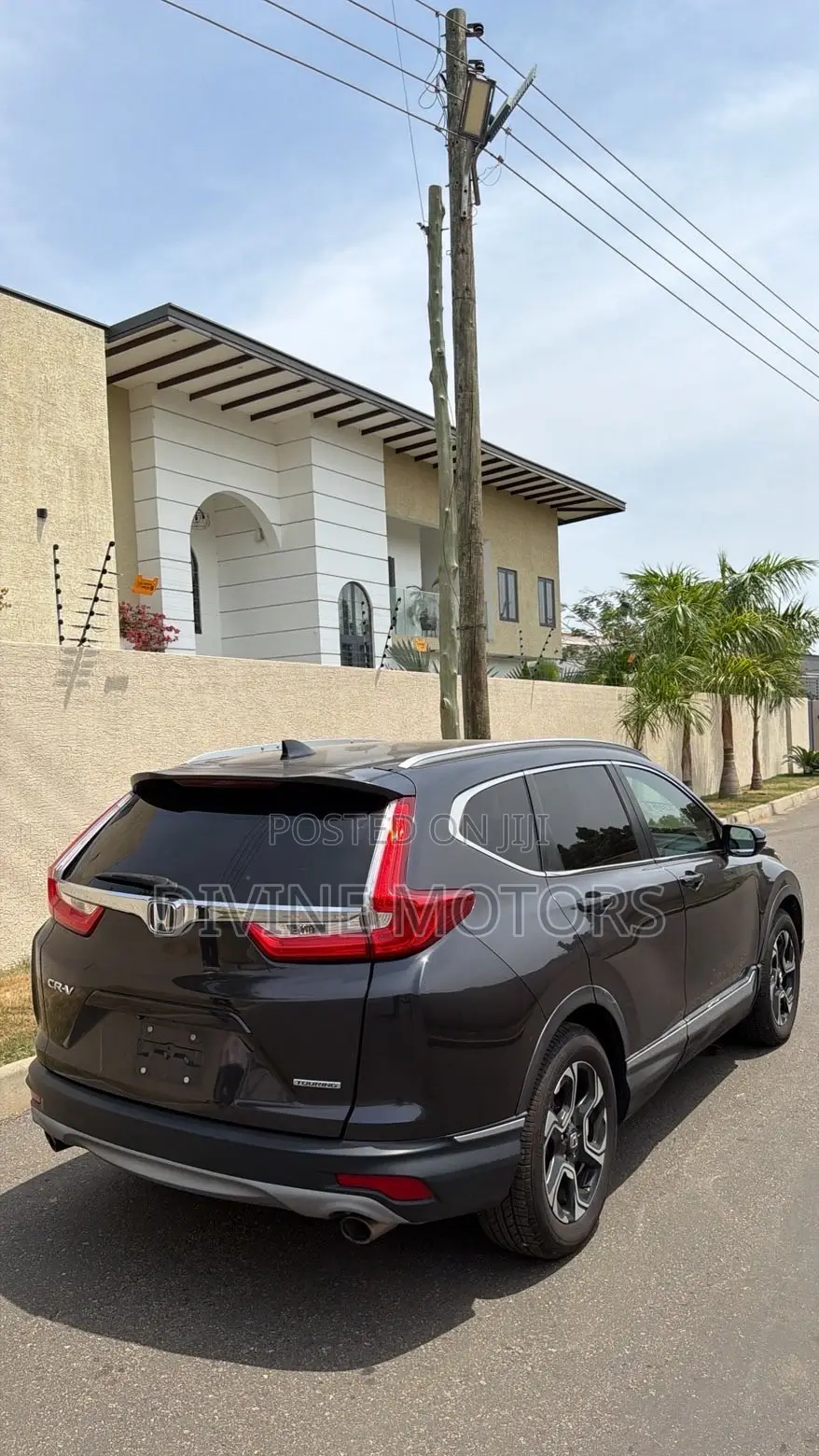 Honda CR-V Touring 4dr SUV AWD (1.5L 4cyl CVT) 2017 Gray