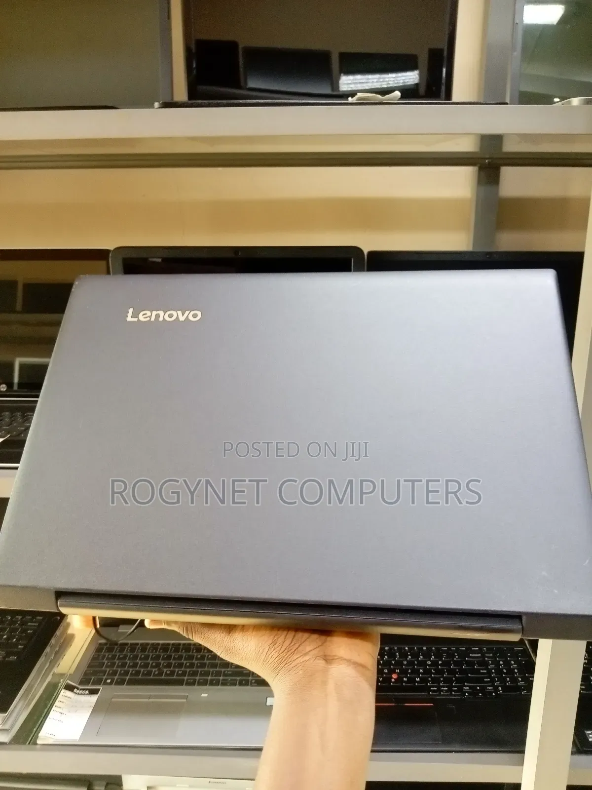 Laptop Lenovo V110 8GB Intel Celeron SSD 256GB