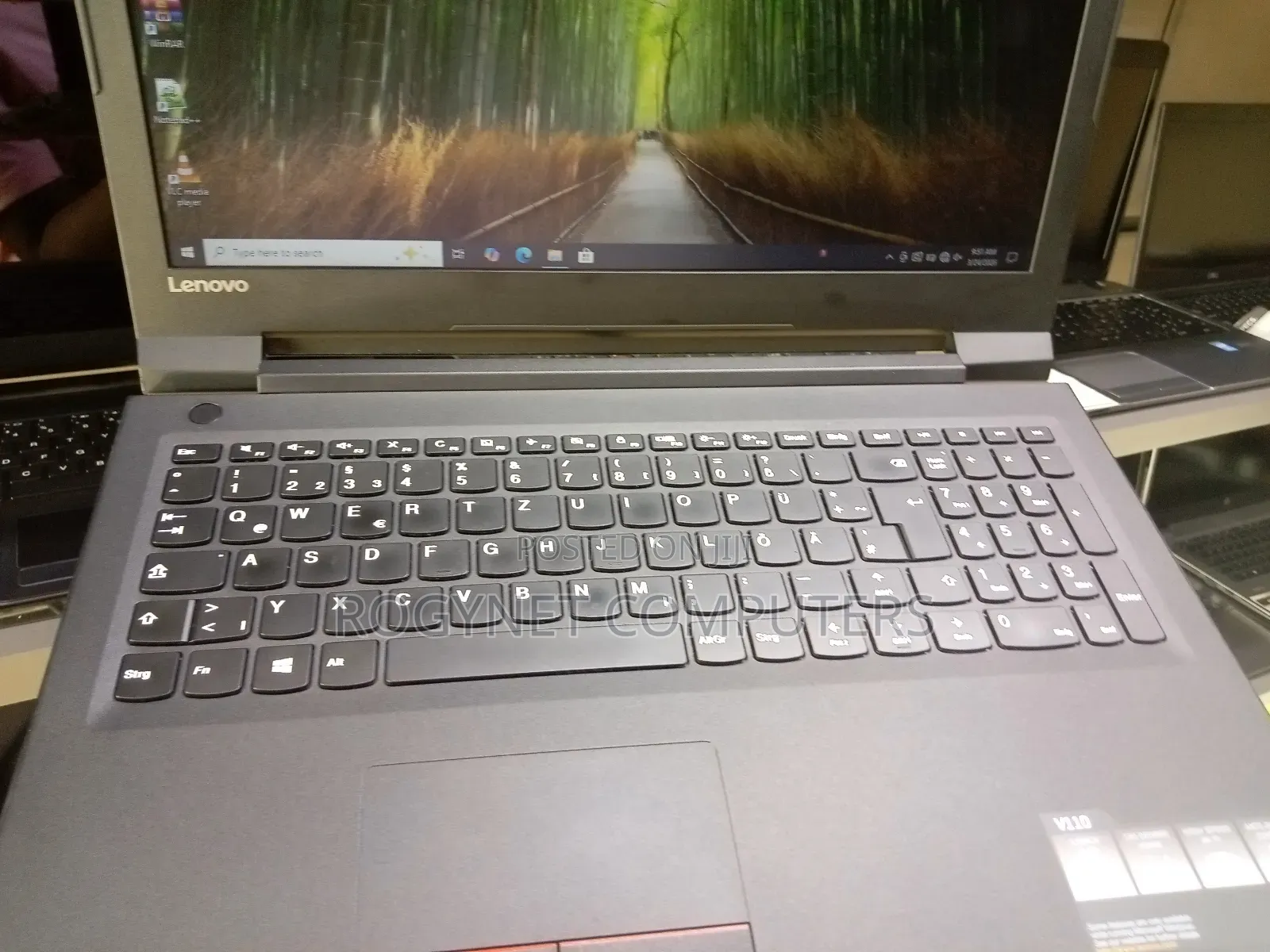 Laptop Lenovo V110 8GB Intel Celeron SSD 256GB
