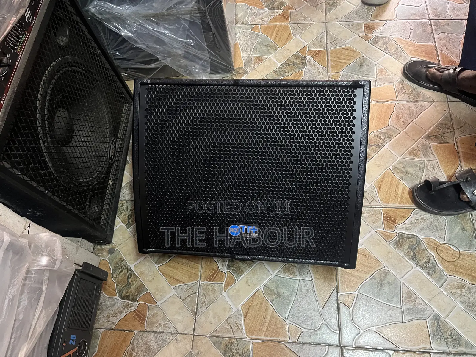 RCF Active Stage Monitor Tt+