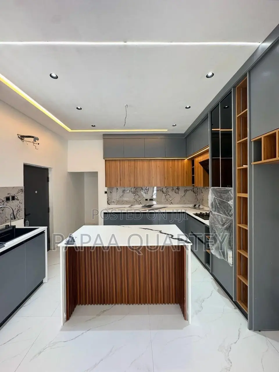 3bdrm House in Lake Side Estate for sale