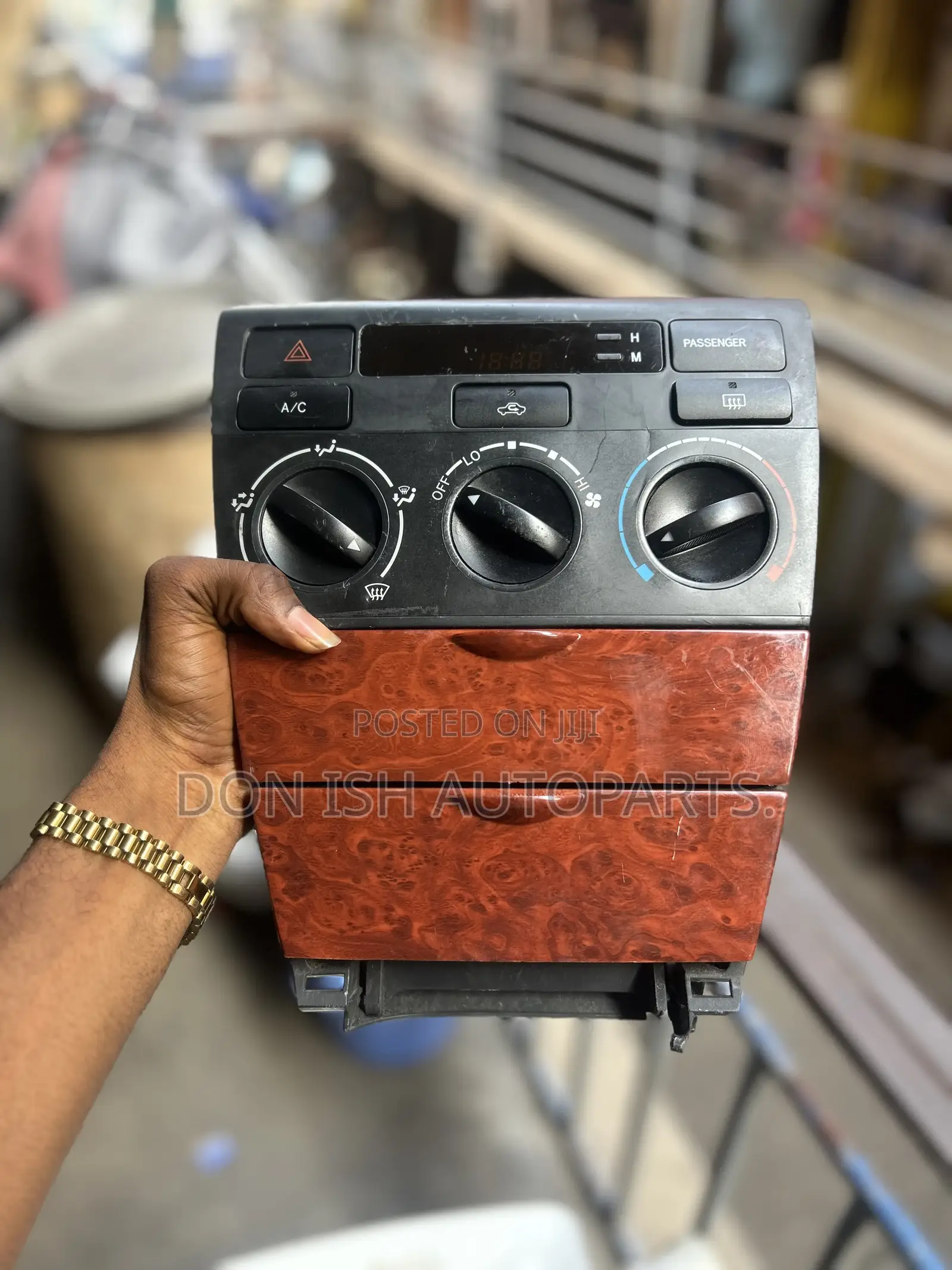 Corolla S Face or Console.