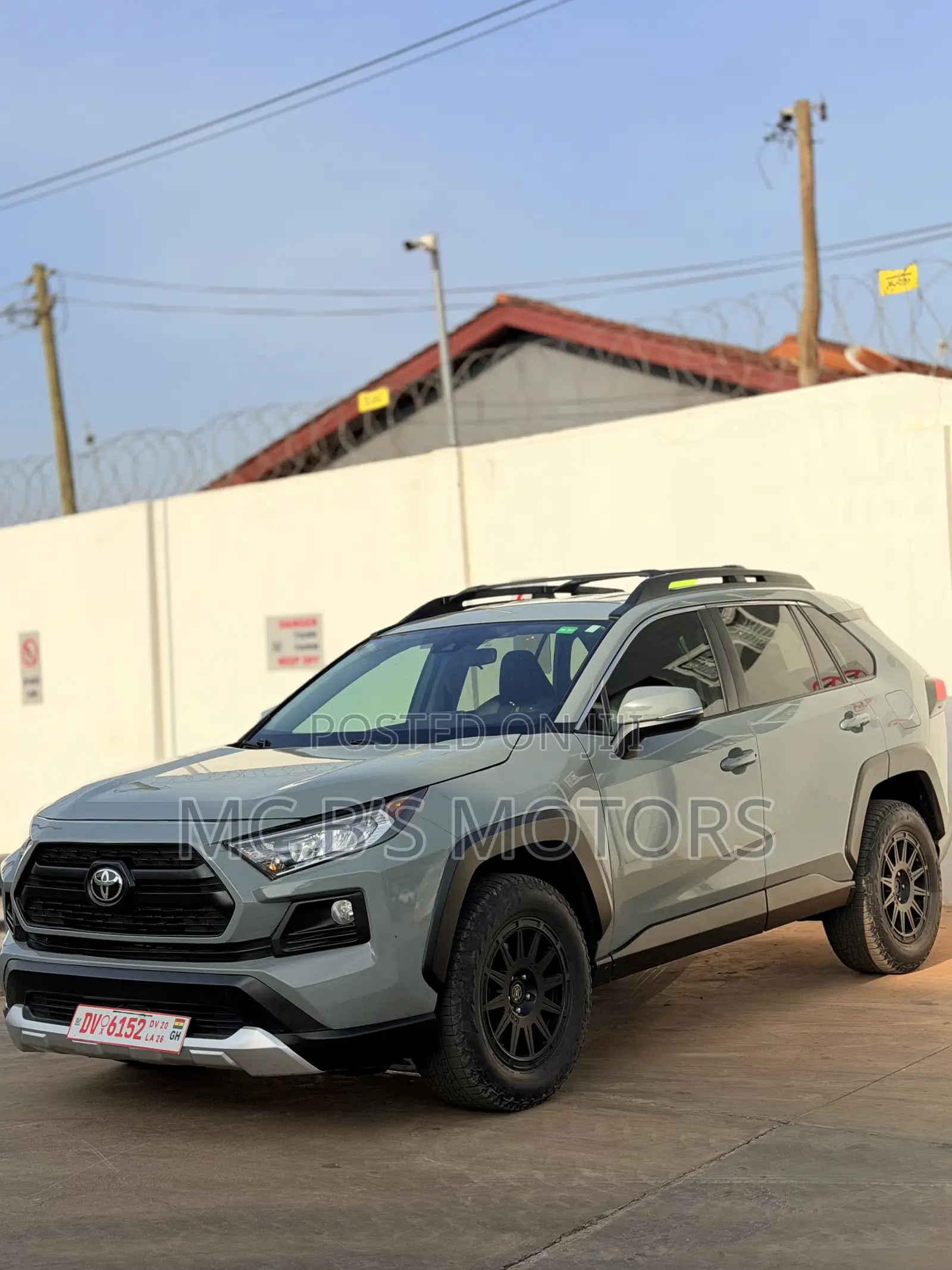 Toyota RAV4 2022 Green