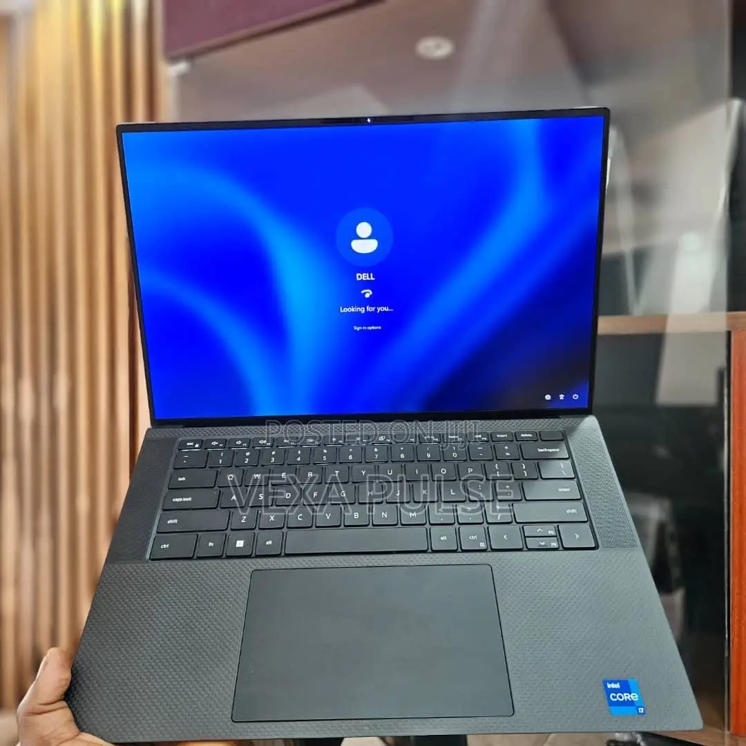 Laptop Dell Precision 5560 32GB Intel Core i7 SSD 512GB