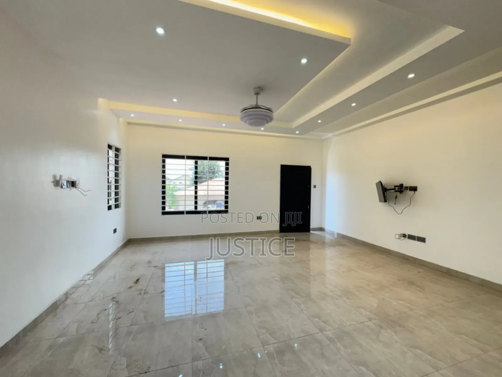 4bdrm House in Kouttan Estate, Owusu Ansah for sale