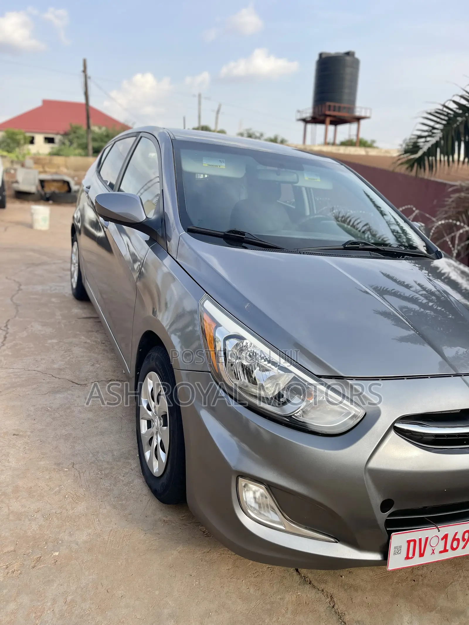 Hyundai Accent SE Hatchback 2017 Gray
