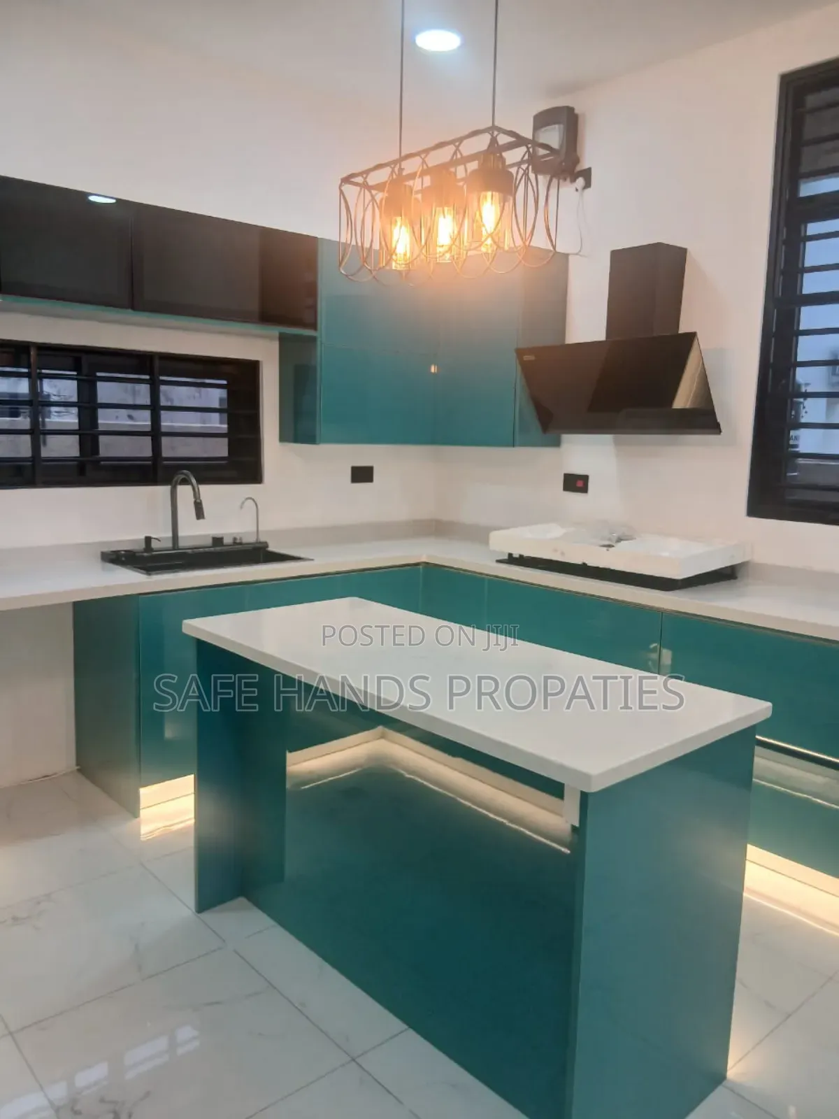 Furnished 4bdrm House in East Legon, Accra Metropolitan for sale