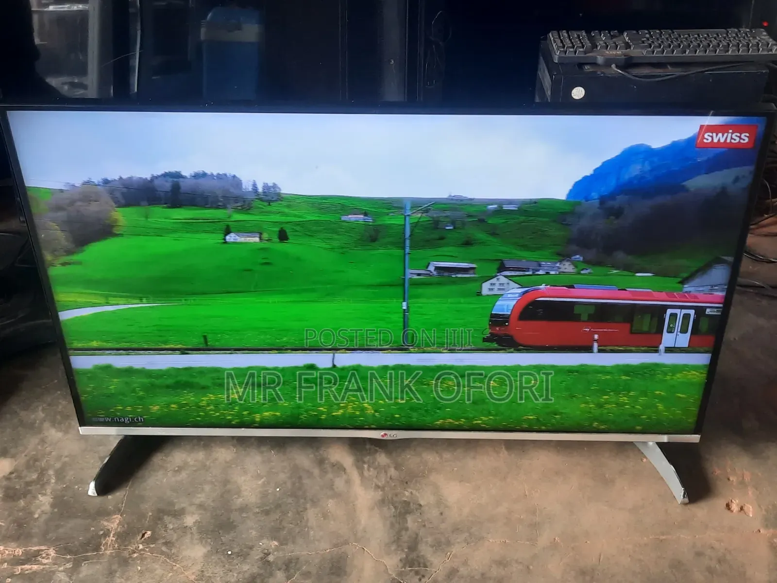 Lg Smart 32 Inches Very Neat