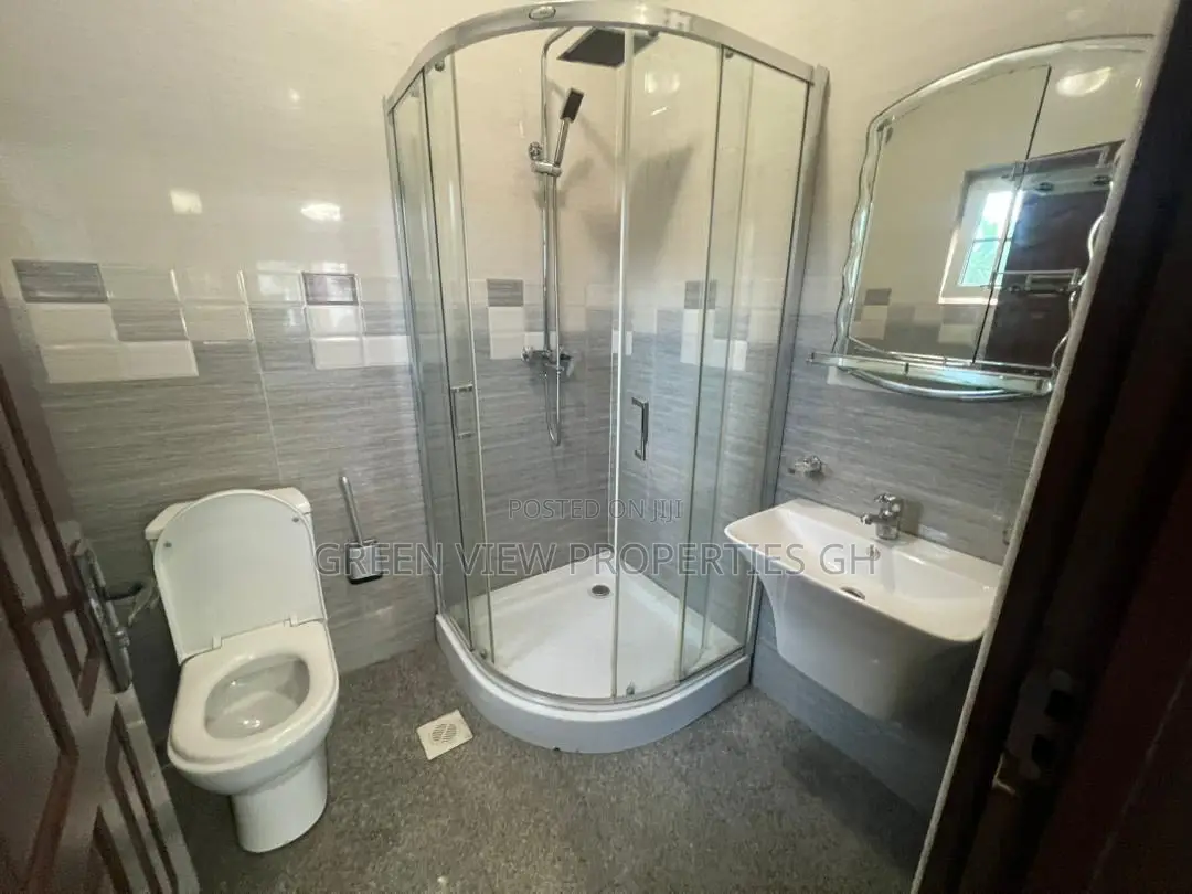Furnished 3bdrm Apartment in Airport Residential Area for sale