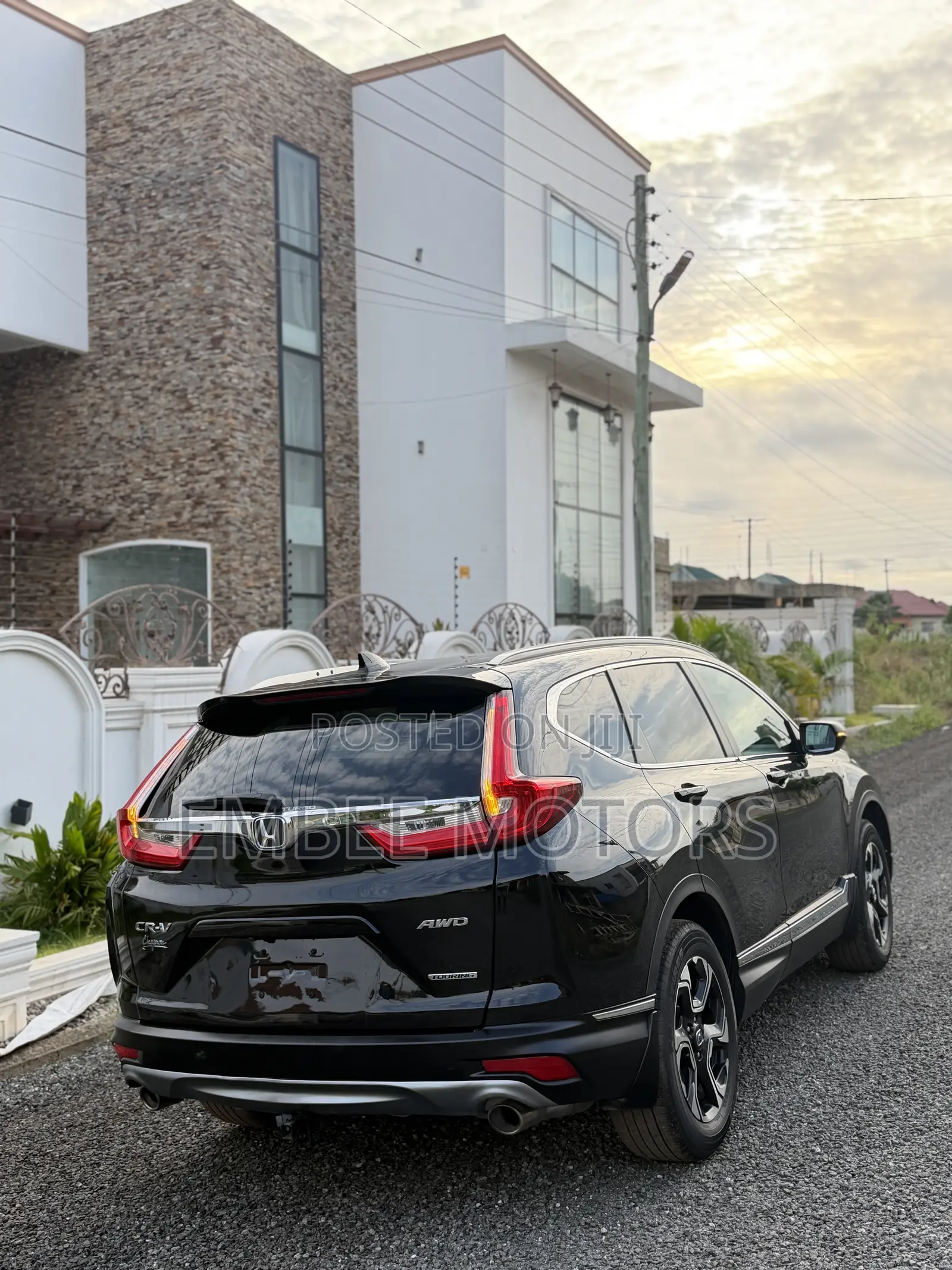 Honda CR-V Touring AWD 2019 Black