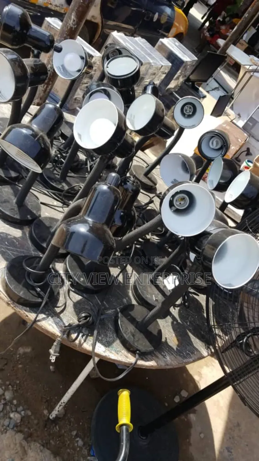 Basic Desk Lamp