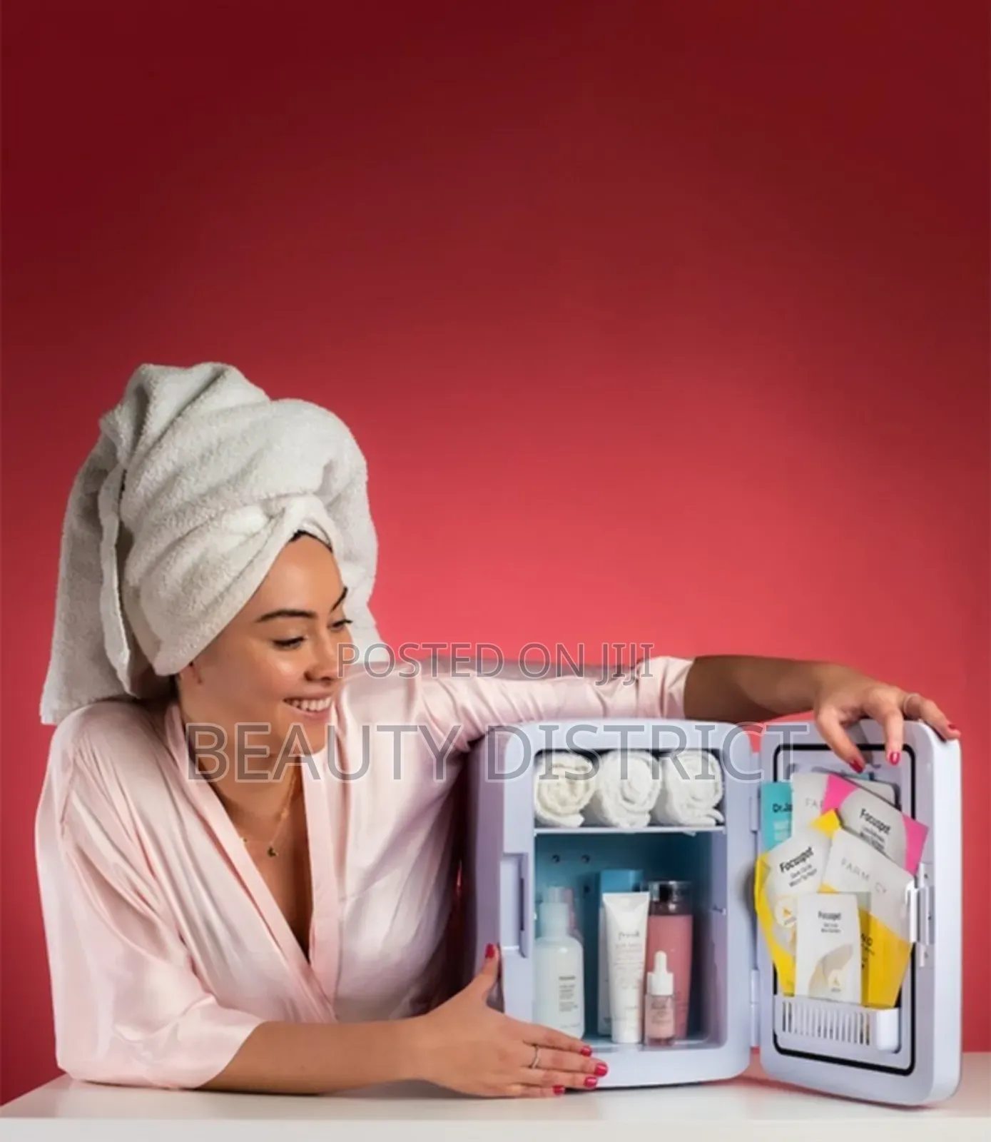 Beauty Fridge With Mirror and Led (4l)