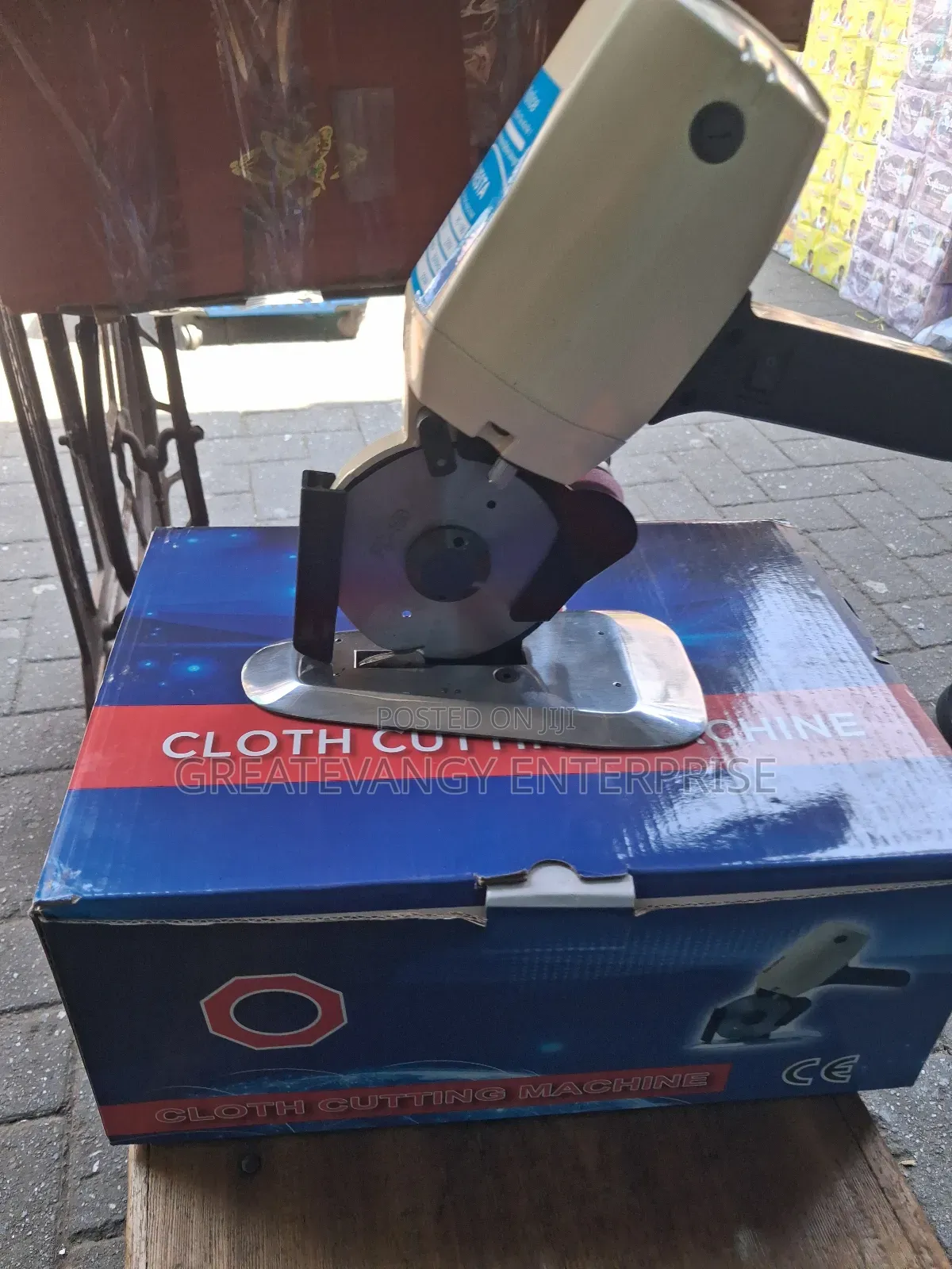 Brandnew Fabrics Cutting Machine