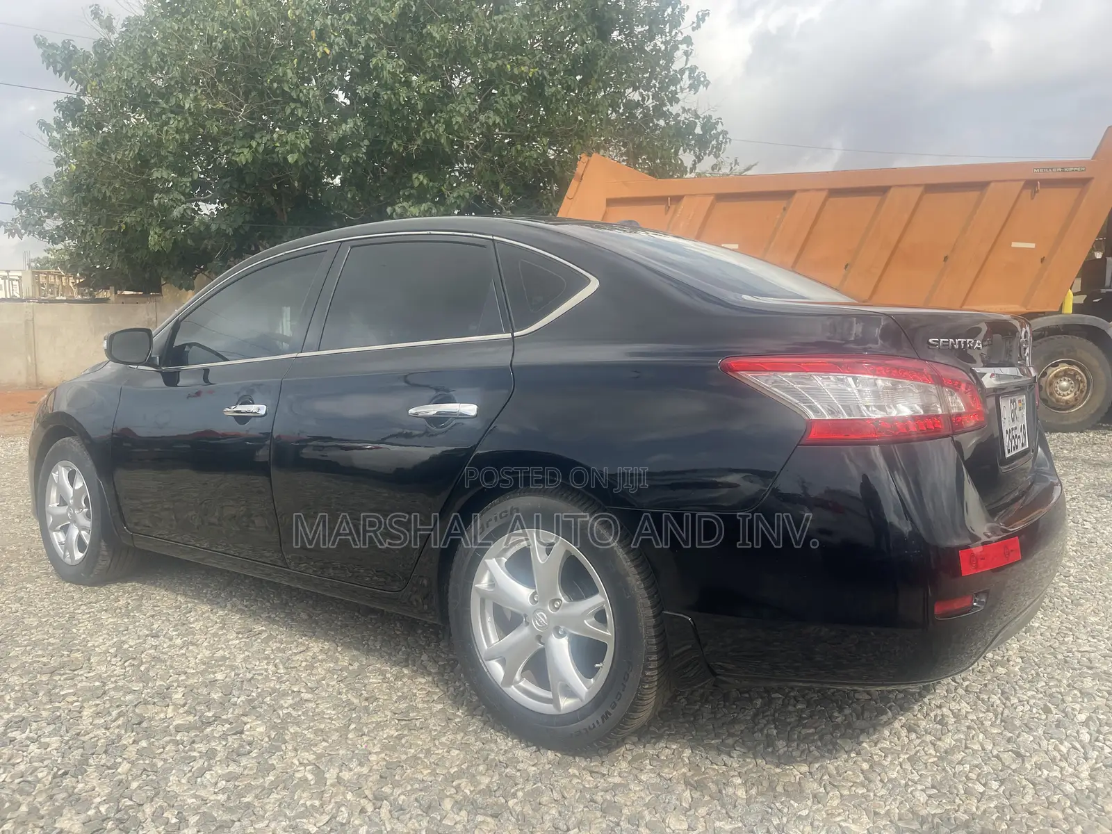 Nissan Sentra SV 4dr Sedan (1.8L 4cyl CVT) 2015 Black