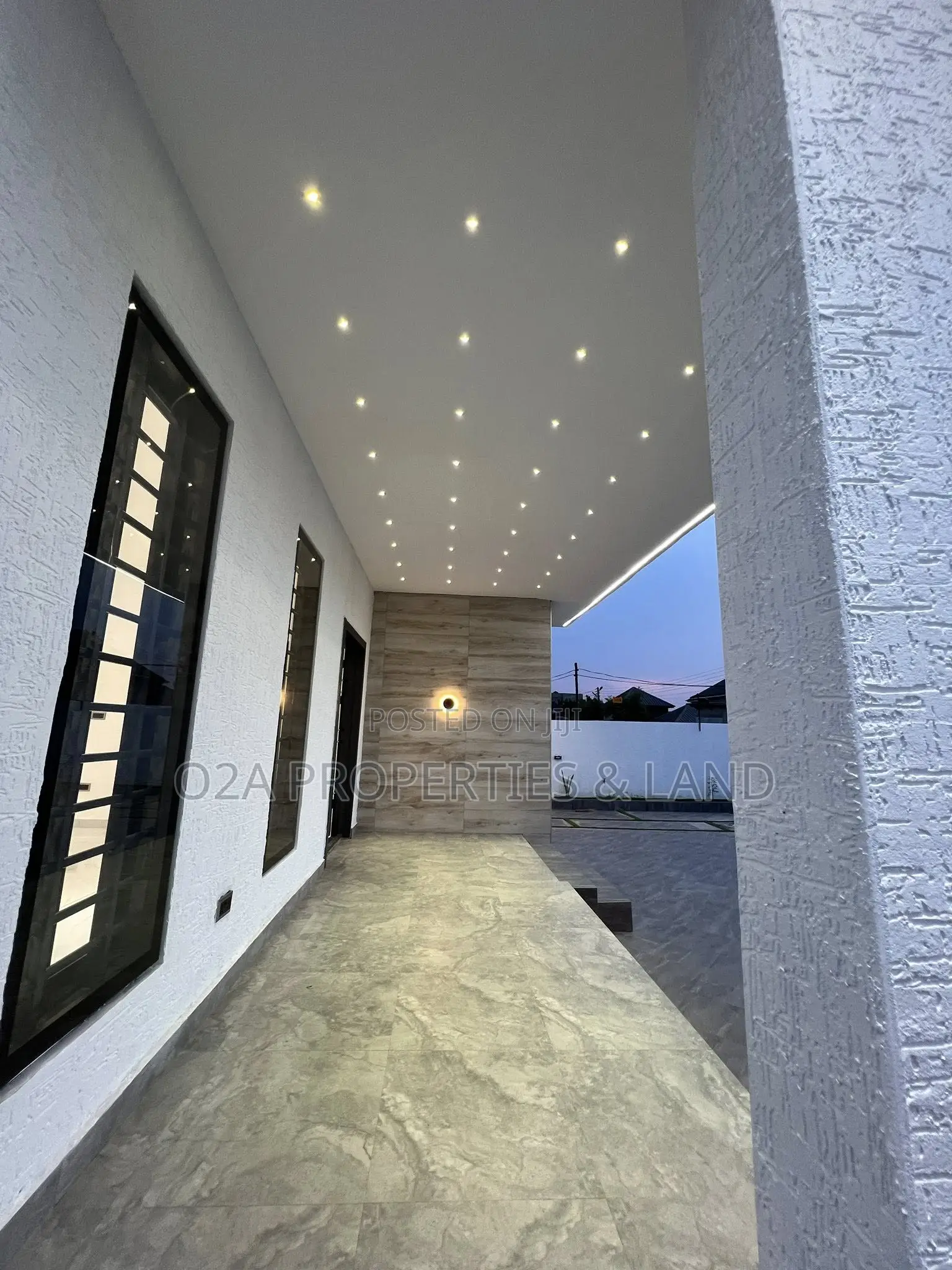 3bdrm Bungalow in Lakeside Estate for sale