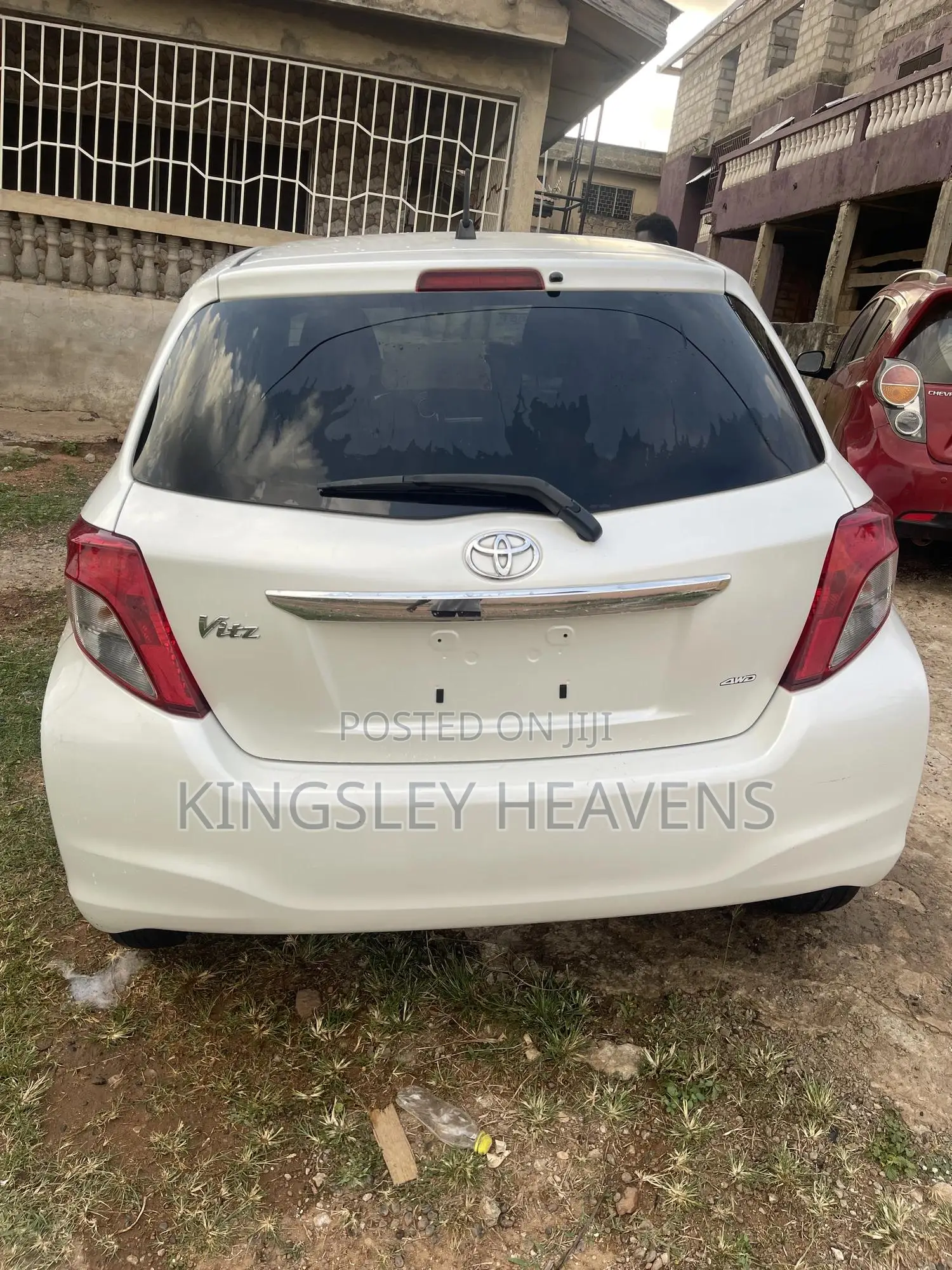 Toyota Vitz 2012 White