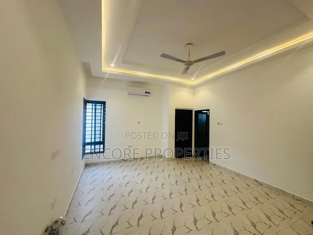 3bdrm House in Oyarifa for sale