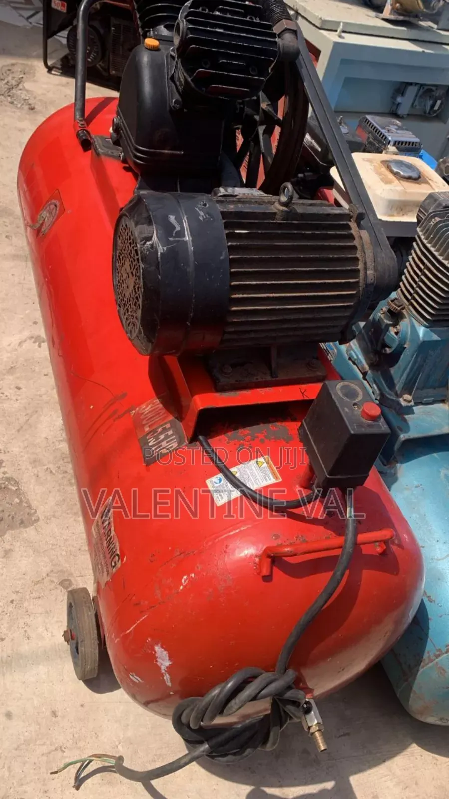 300 Liters Compressor With 5.5 Engine Capacity Working Perfectly