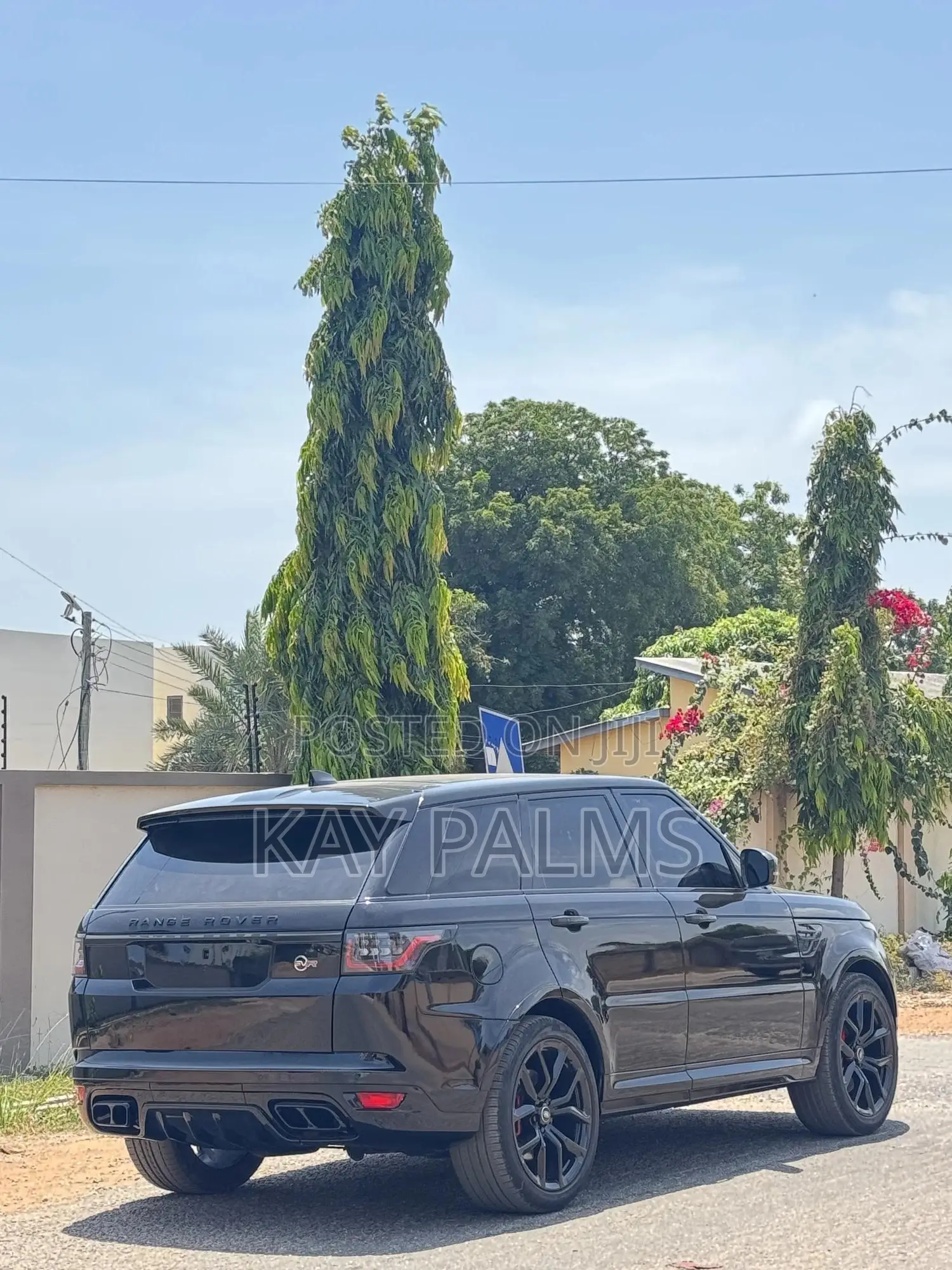 Land Rover Range Rover Sport SVR 2018 Black