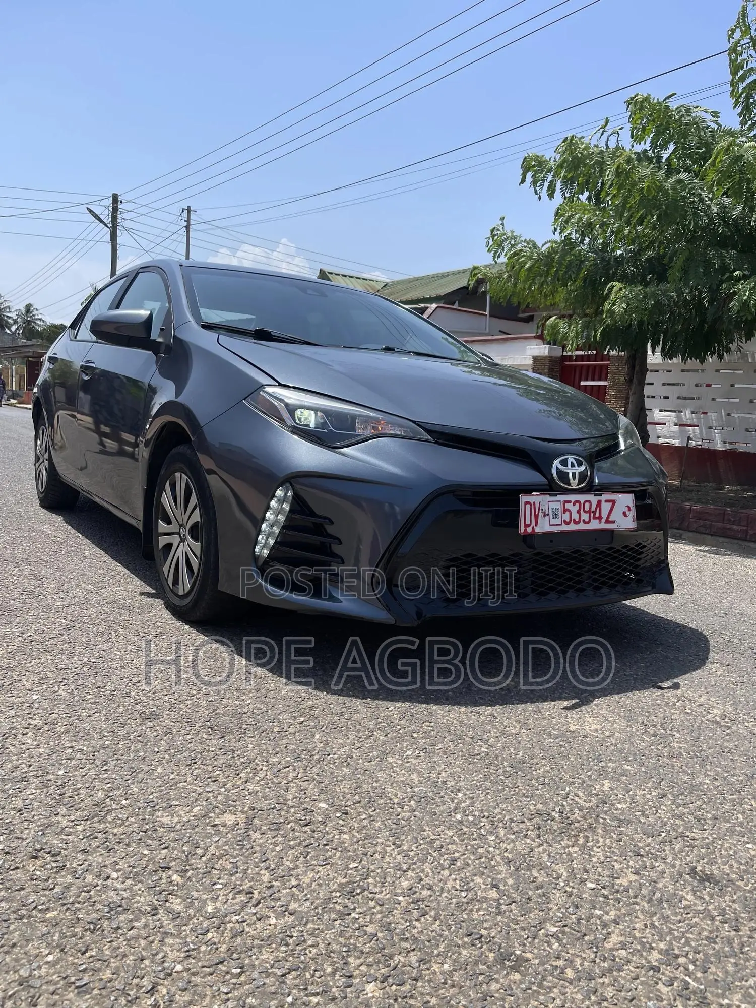 Toyota Corolla LE Eco (1.8L 4cyl 2A) 2019 Gray