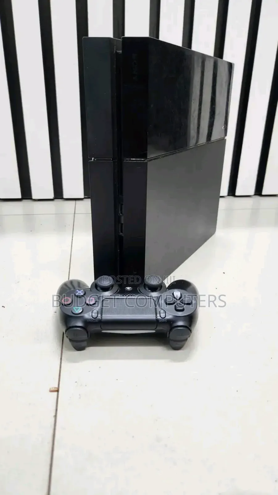 Play Station 4