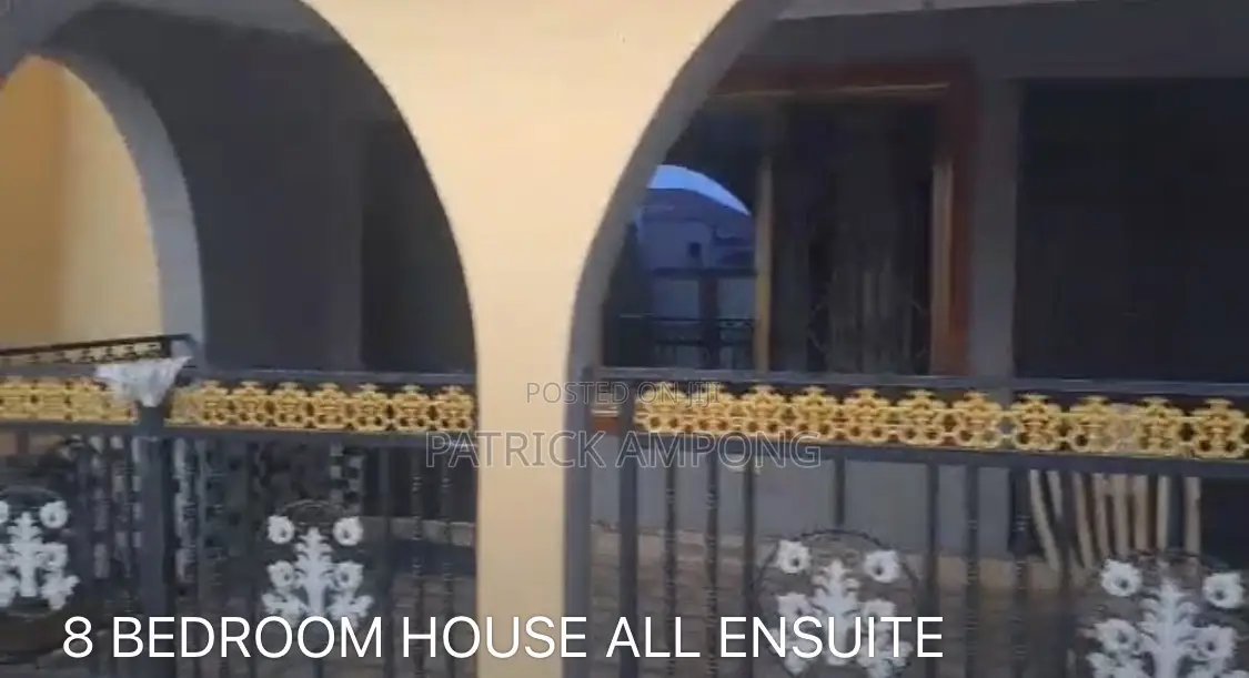 8bdrm House in Ashaiman Municipal for sale